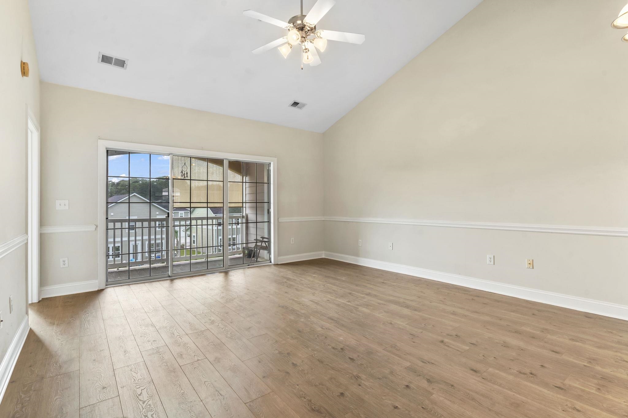 4142 Hibiscus Dr. 302