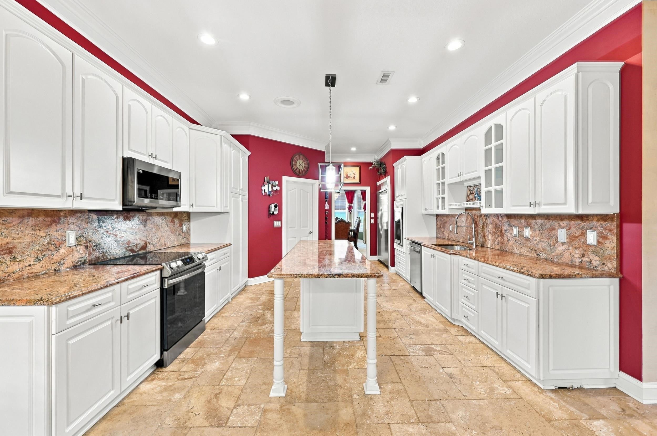 2366 Island Way
