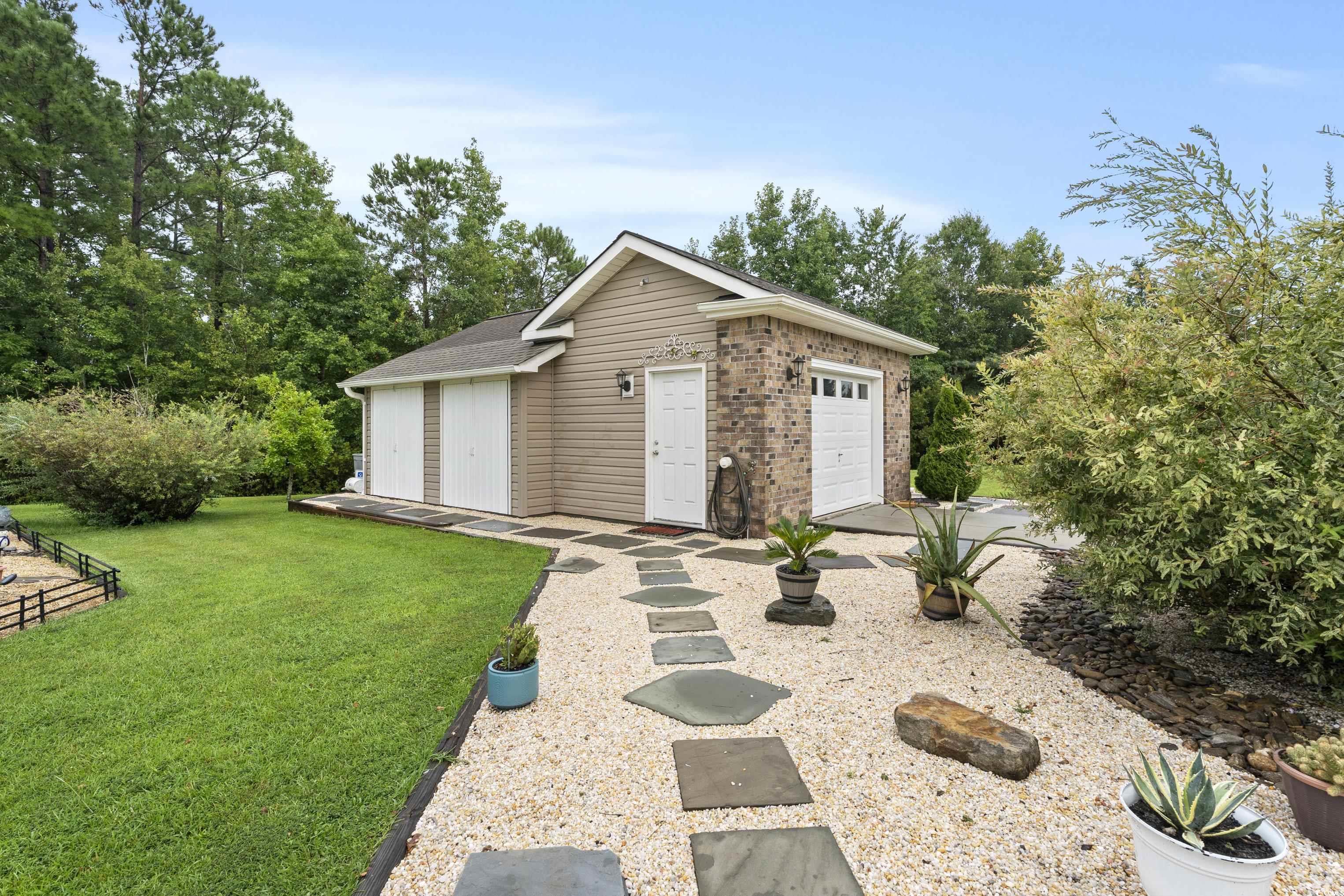 285 Camrose Way