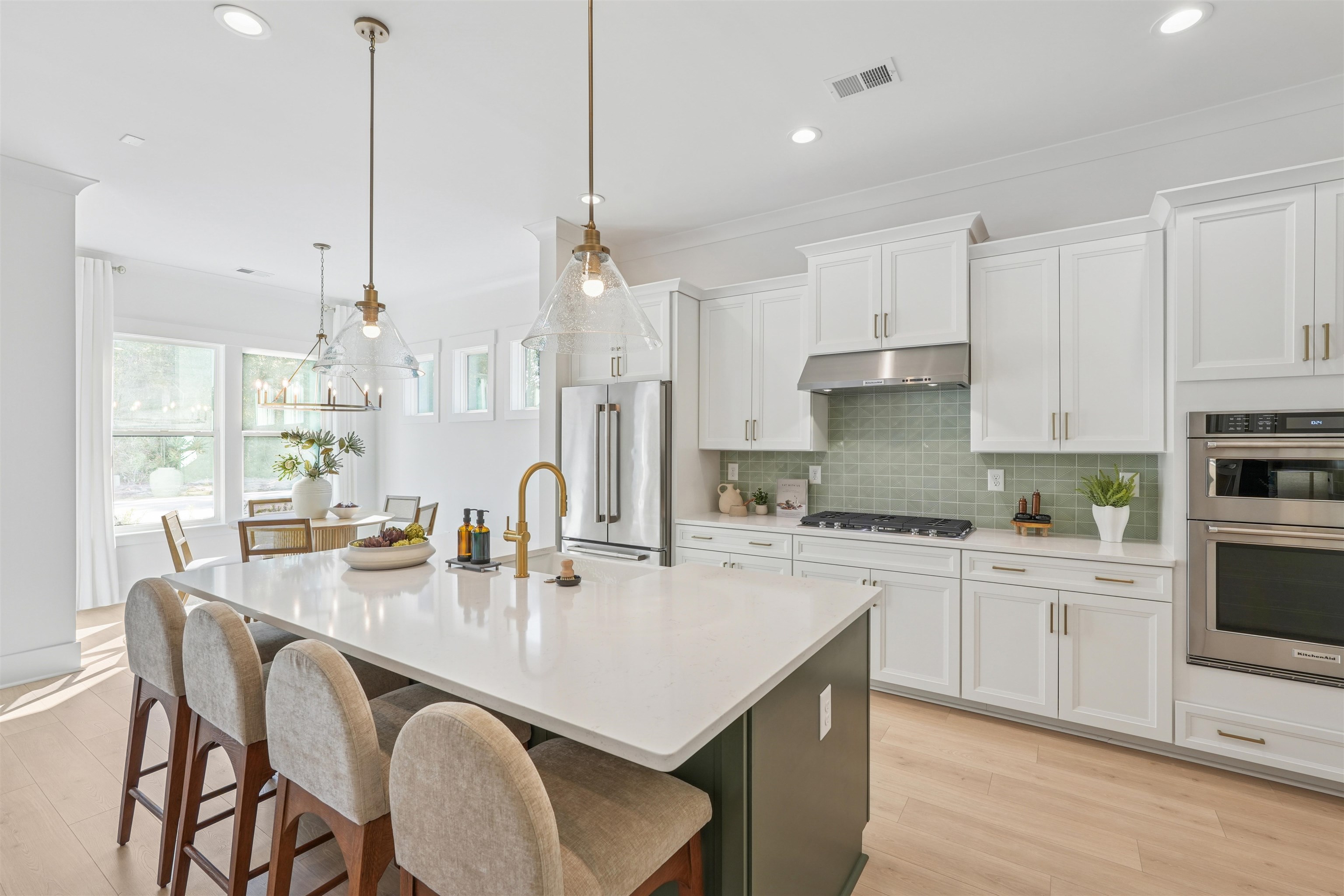 33 Condor Ct
