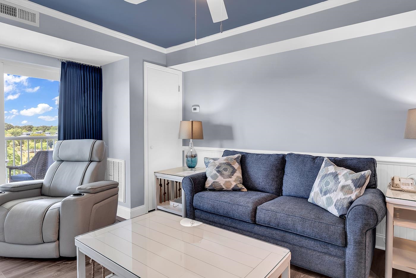 14290 Ocean Highway 402