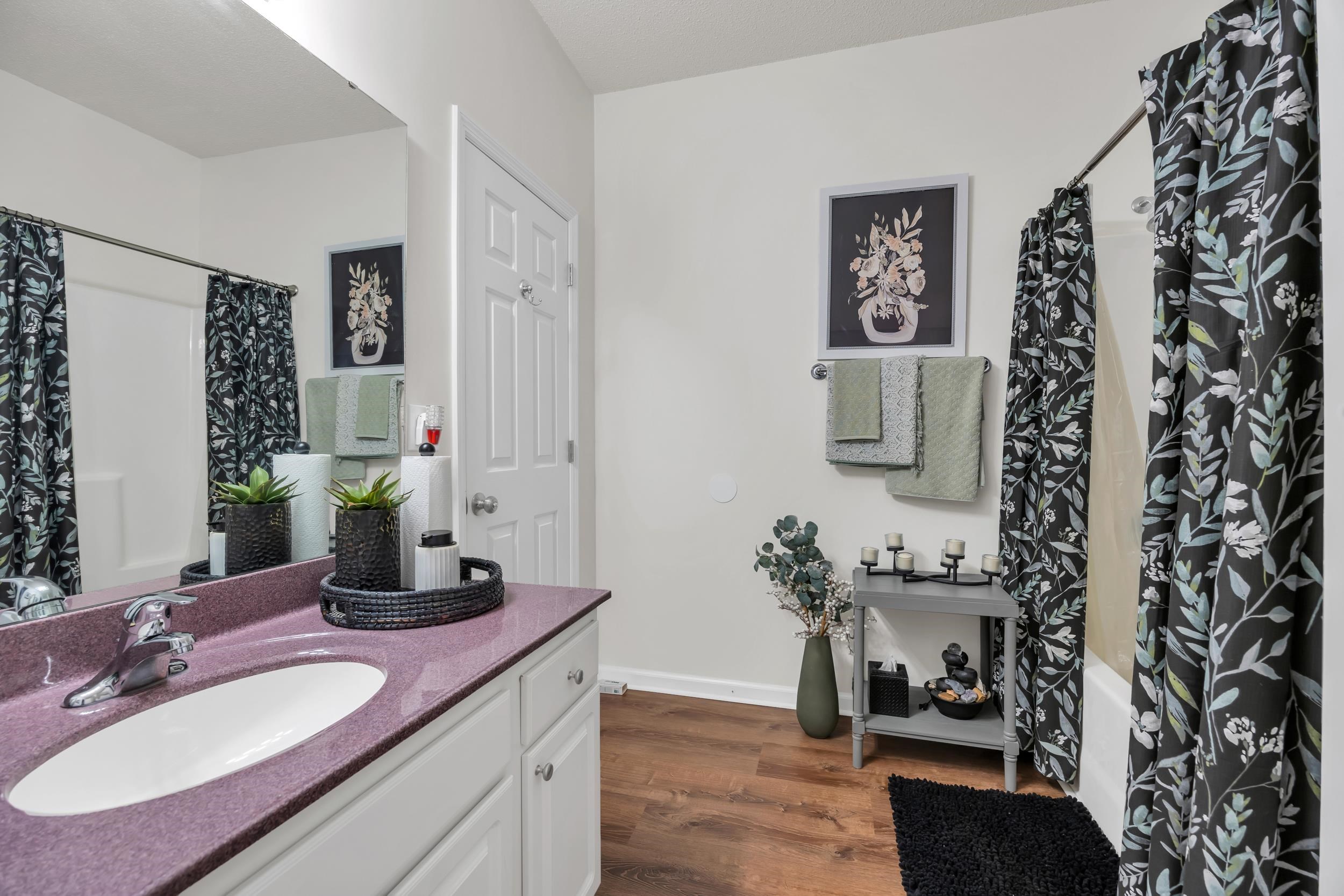 6309 Sweetwater Blvd. .