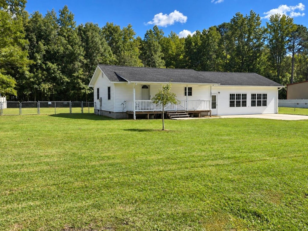 Photo of 1021 Turkey Pen Rd, Longs, SC 29568 (MLS # 2625434)