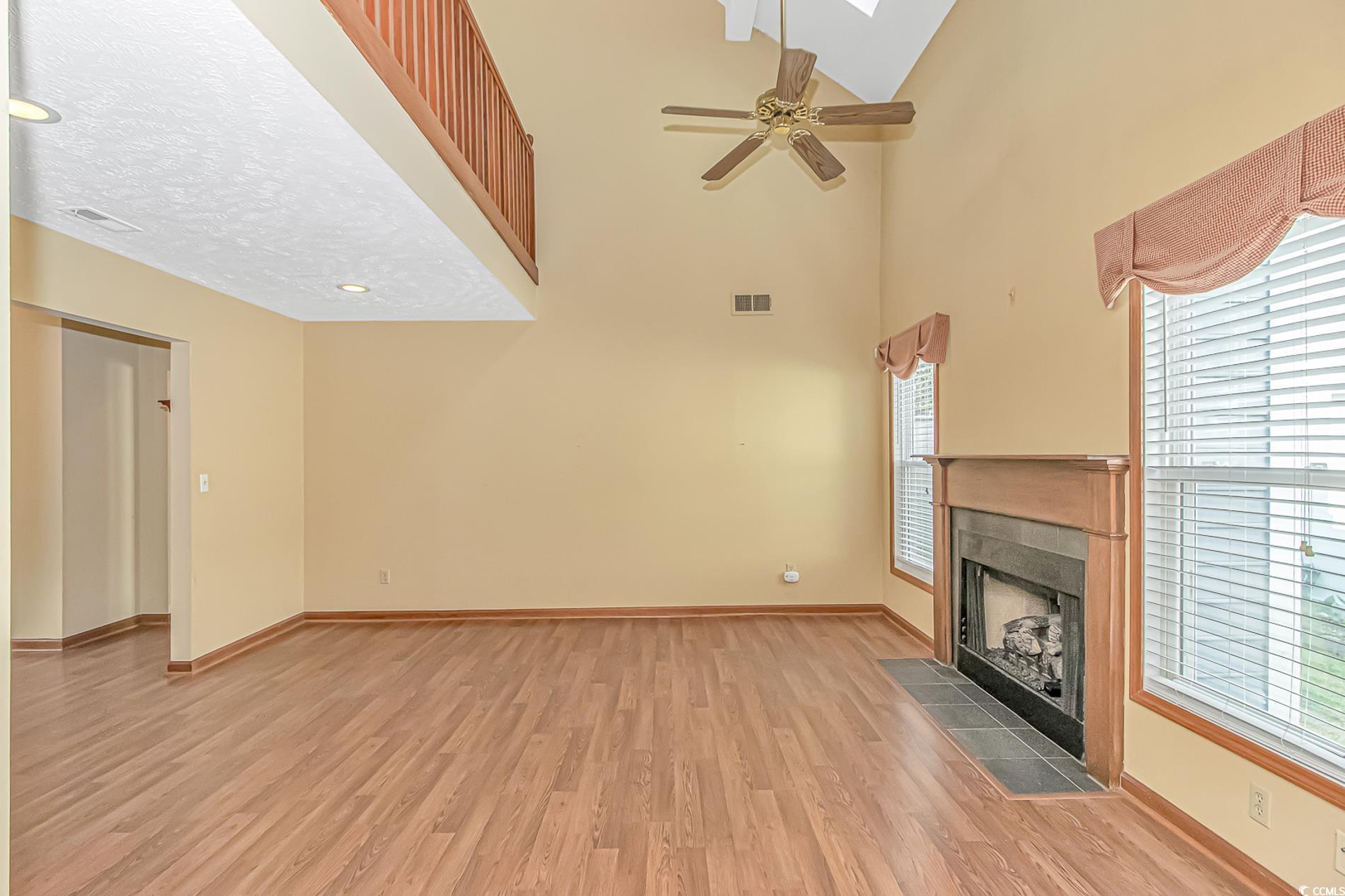 934 Tiffany Ln.
