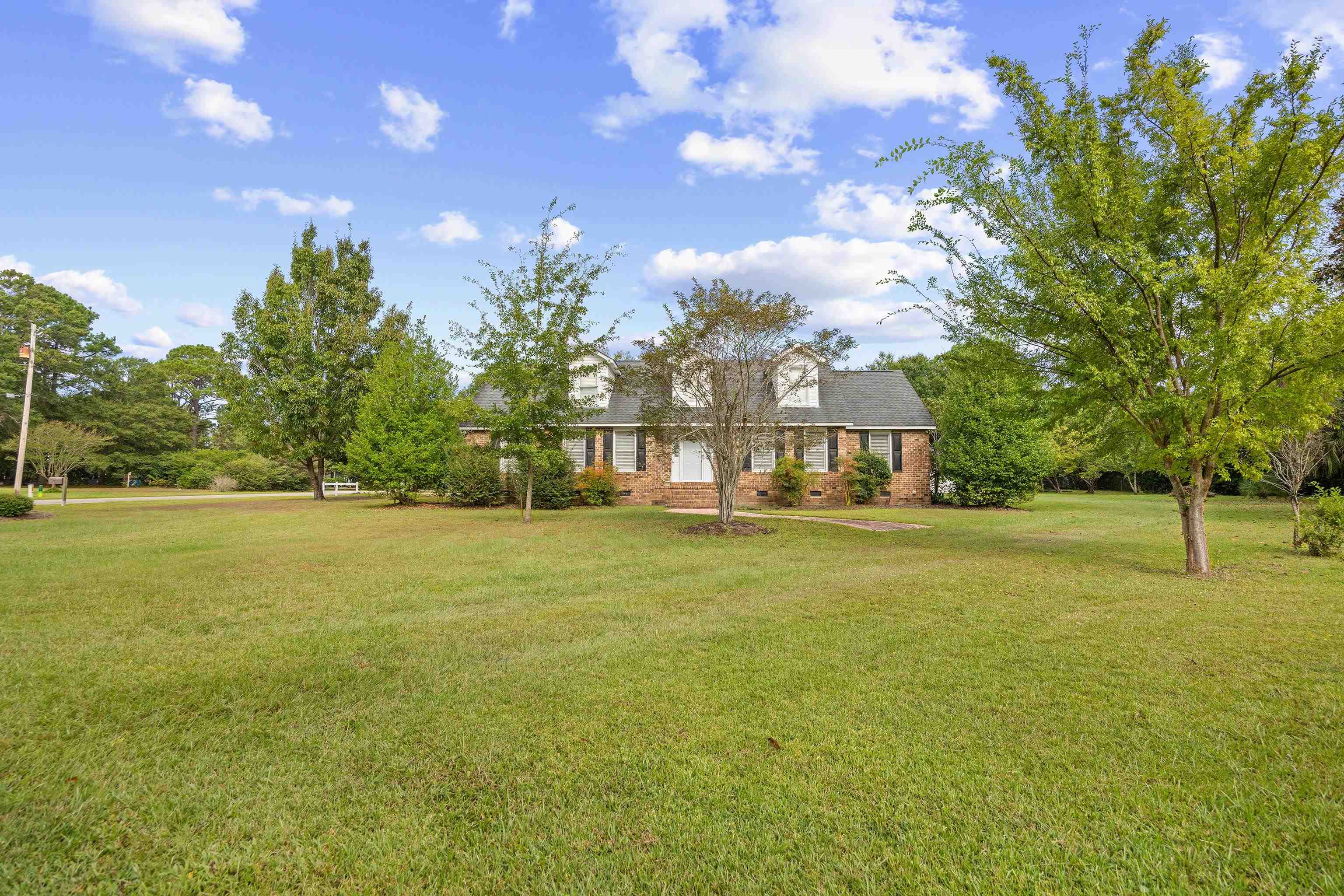 202 Greenleaf Circle
