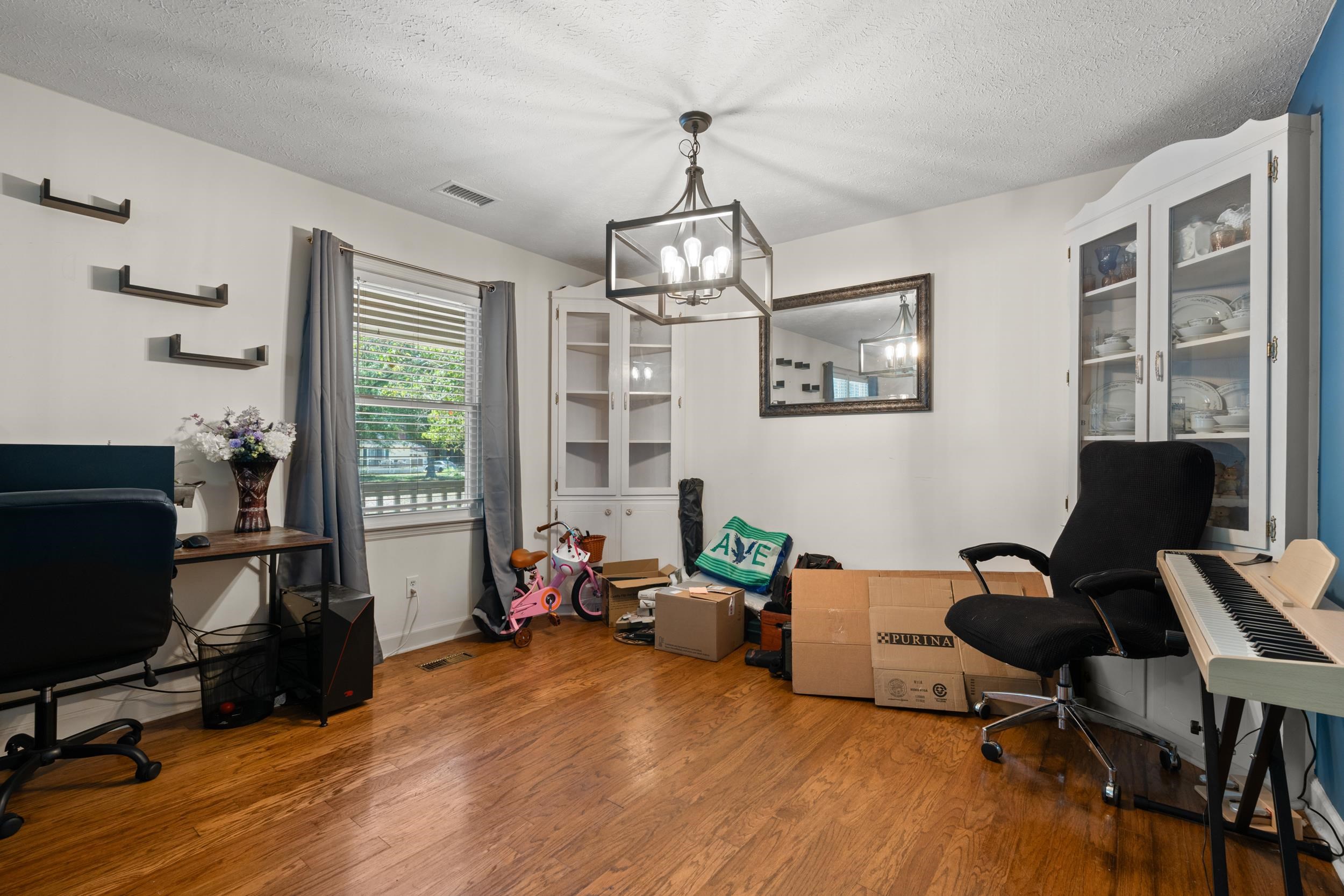 410 Paul St.