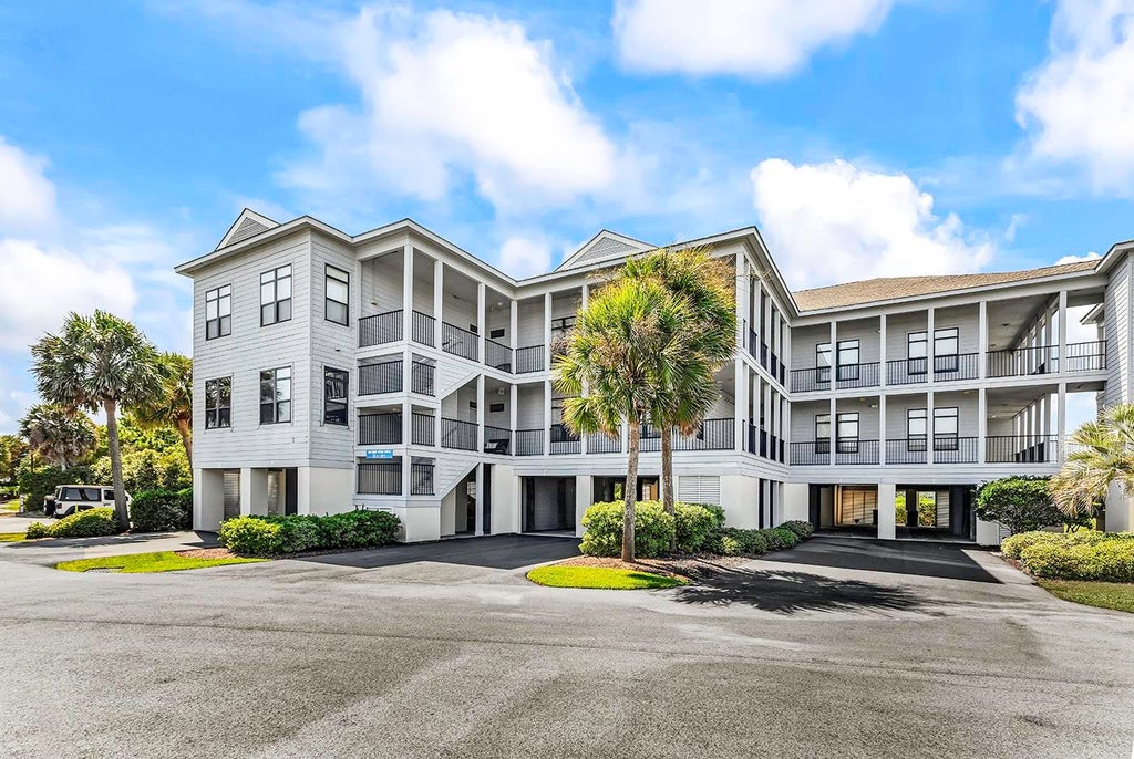 Photo of 188 Inlet Point Dr #22-E, Pawleys Island, SC 29585 (MLS # 2621788)