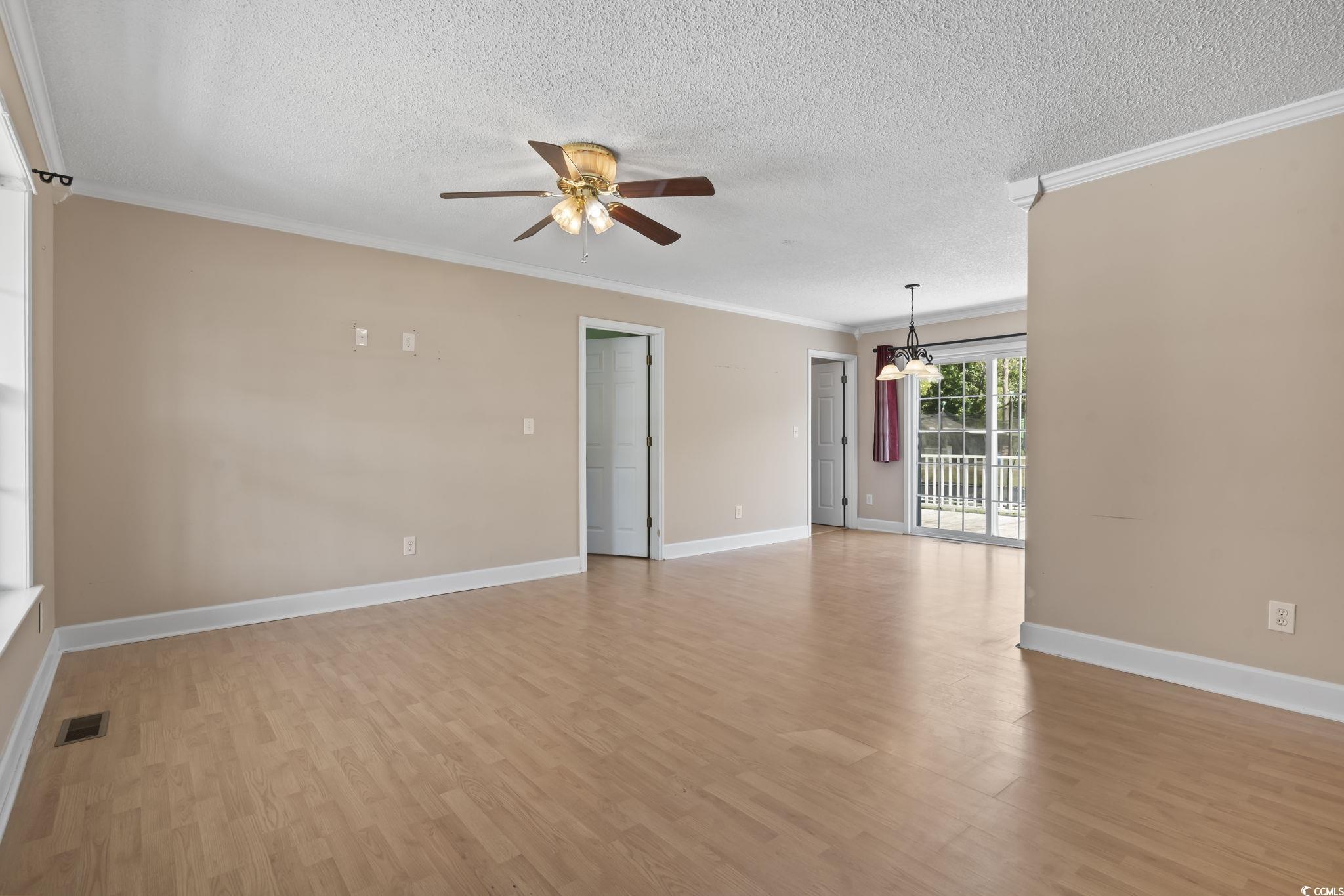 568 Rosedale Dr.