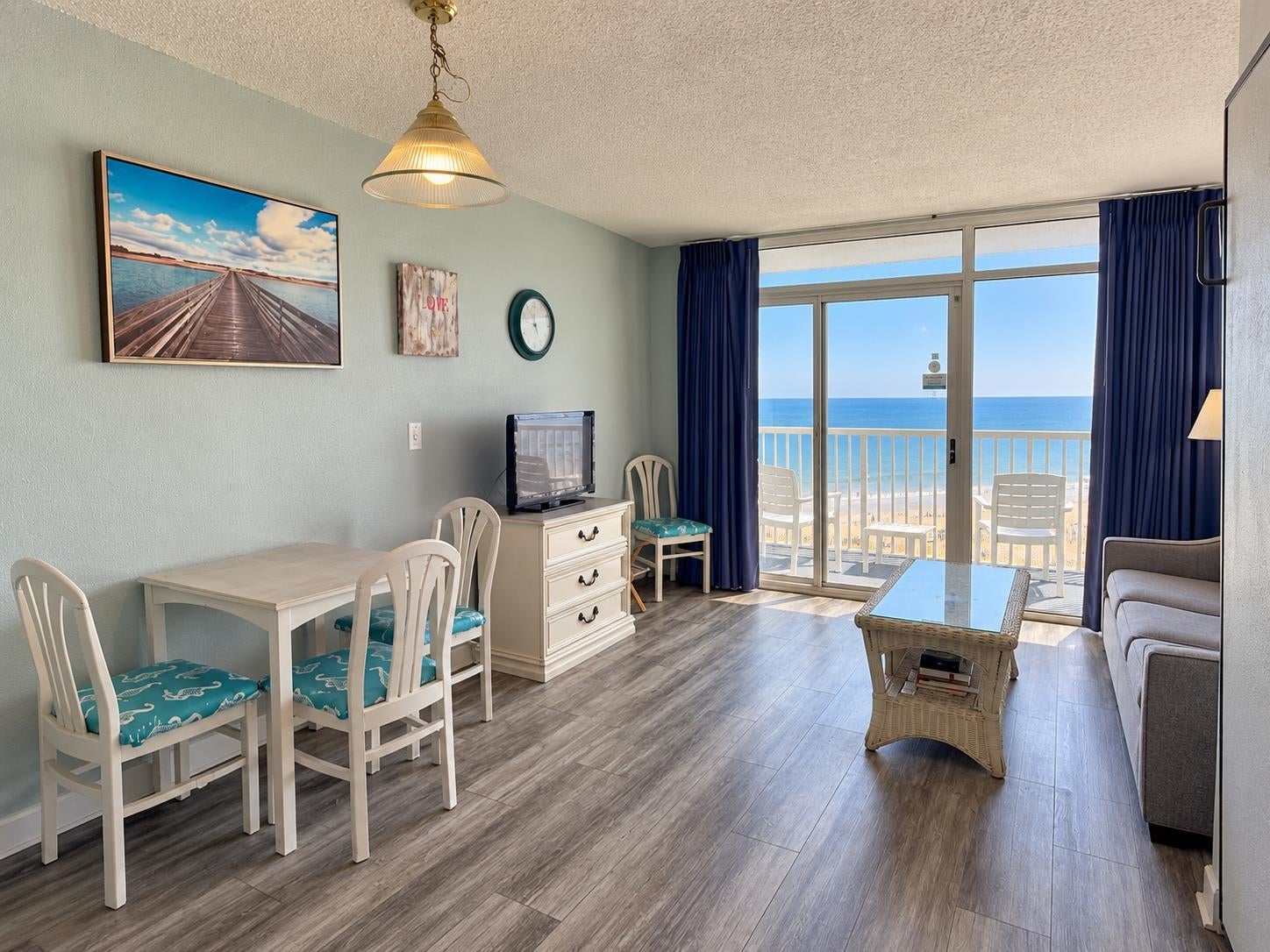 158 Seawatch Dr. 703