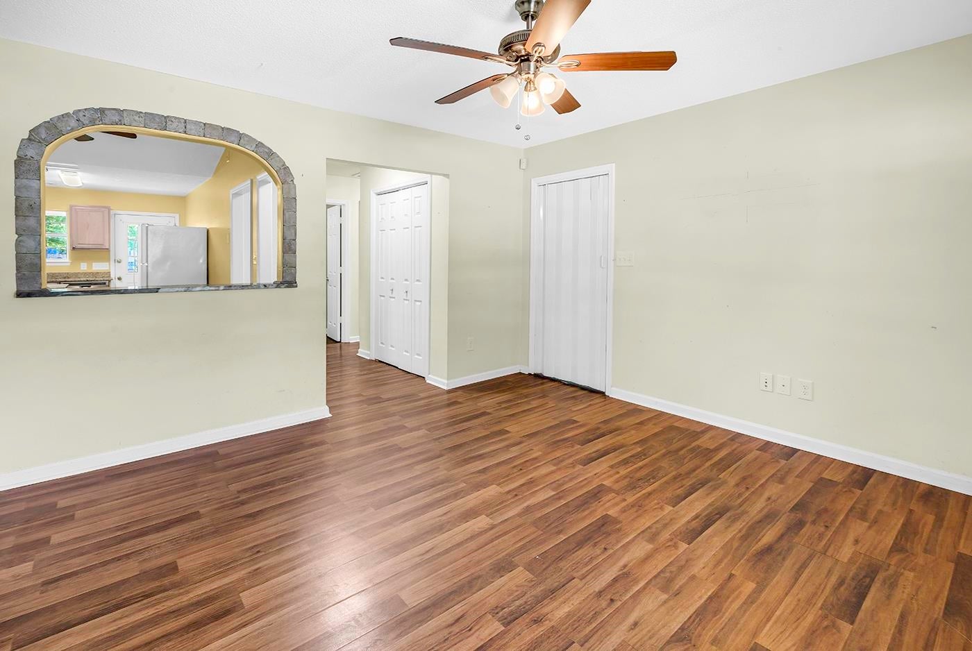 208 Coppersmith Ln.