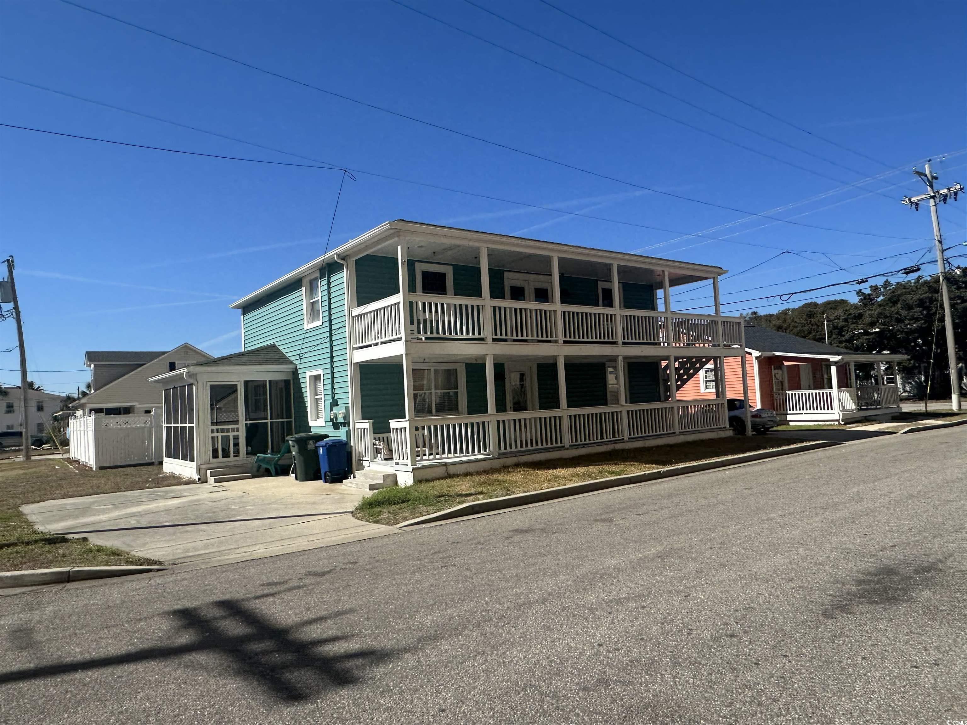 205 5th Ave. S