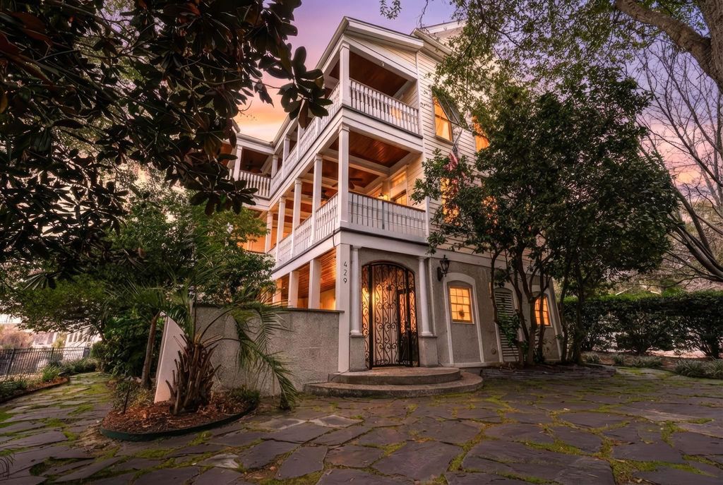 Photo of 429 Ocean Pointe Ct, North Myrtle Beach, SC 29582 (MLS # 2602966)