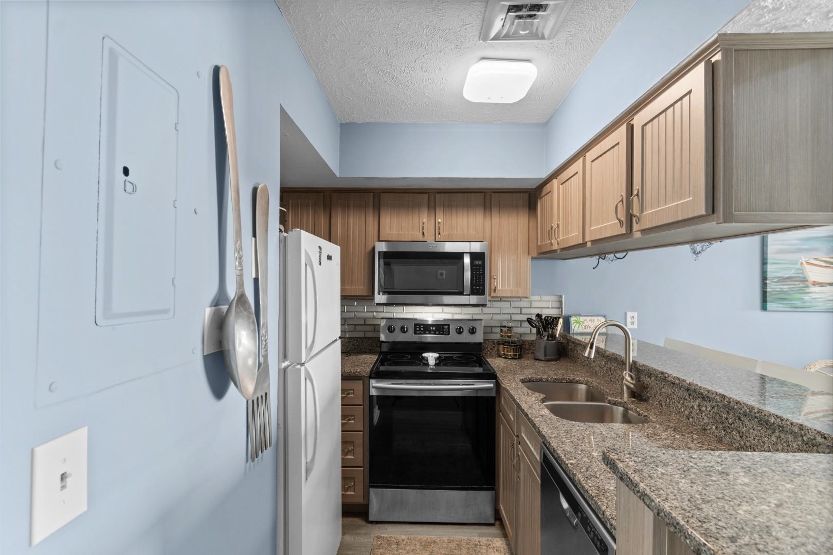 126 N Waccamaw Dr. 301