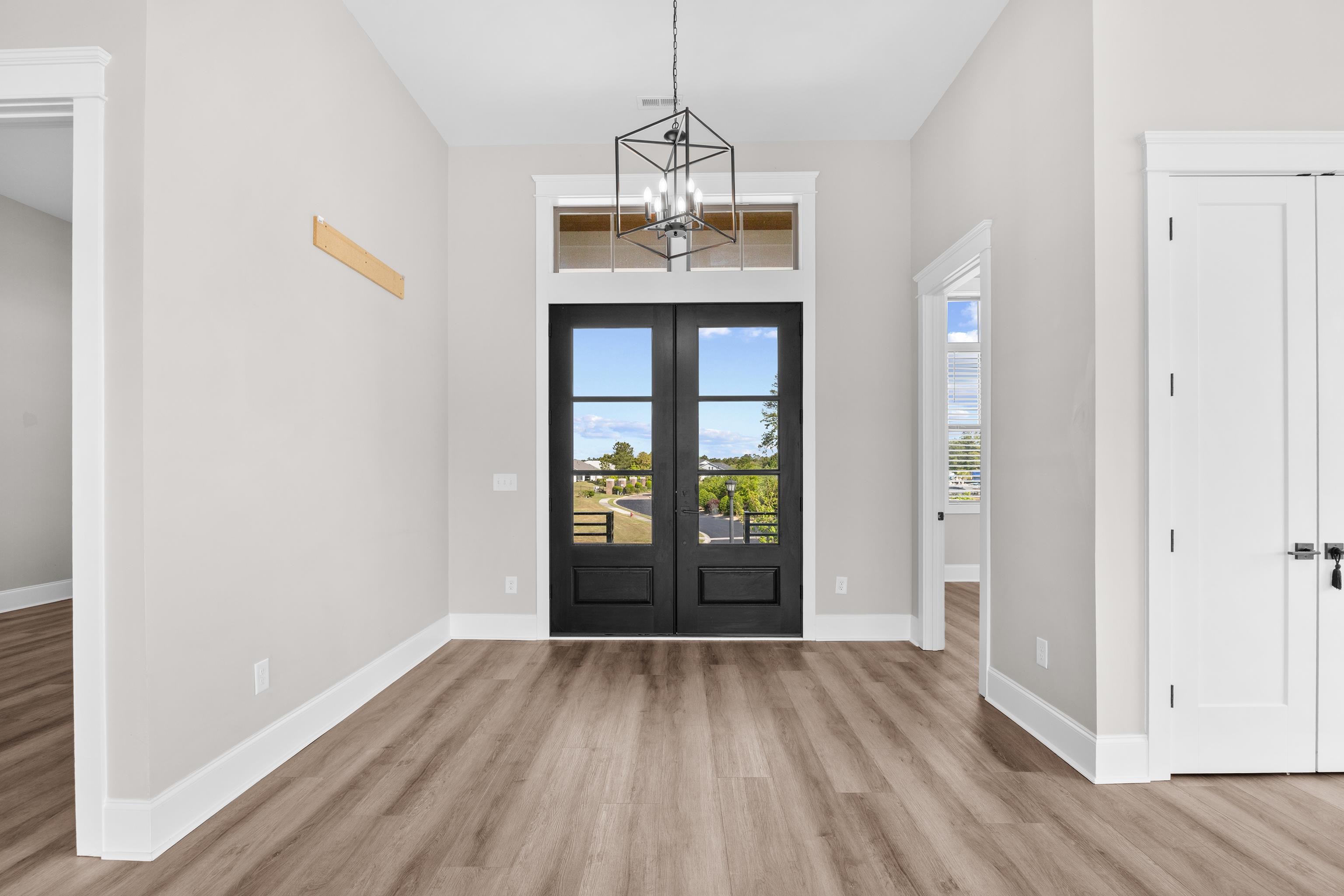305 Harbour View Dr.
