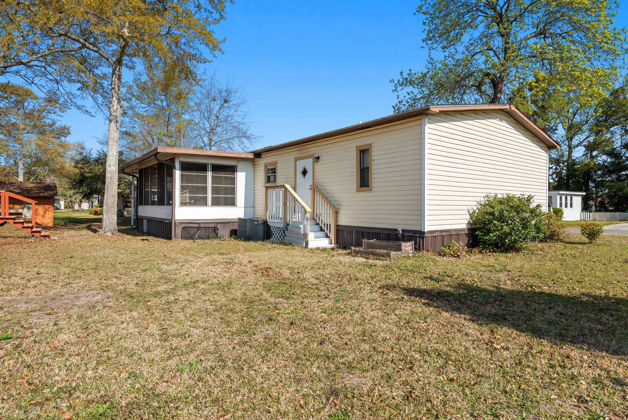 100 Crooked Island Circle