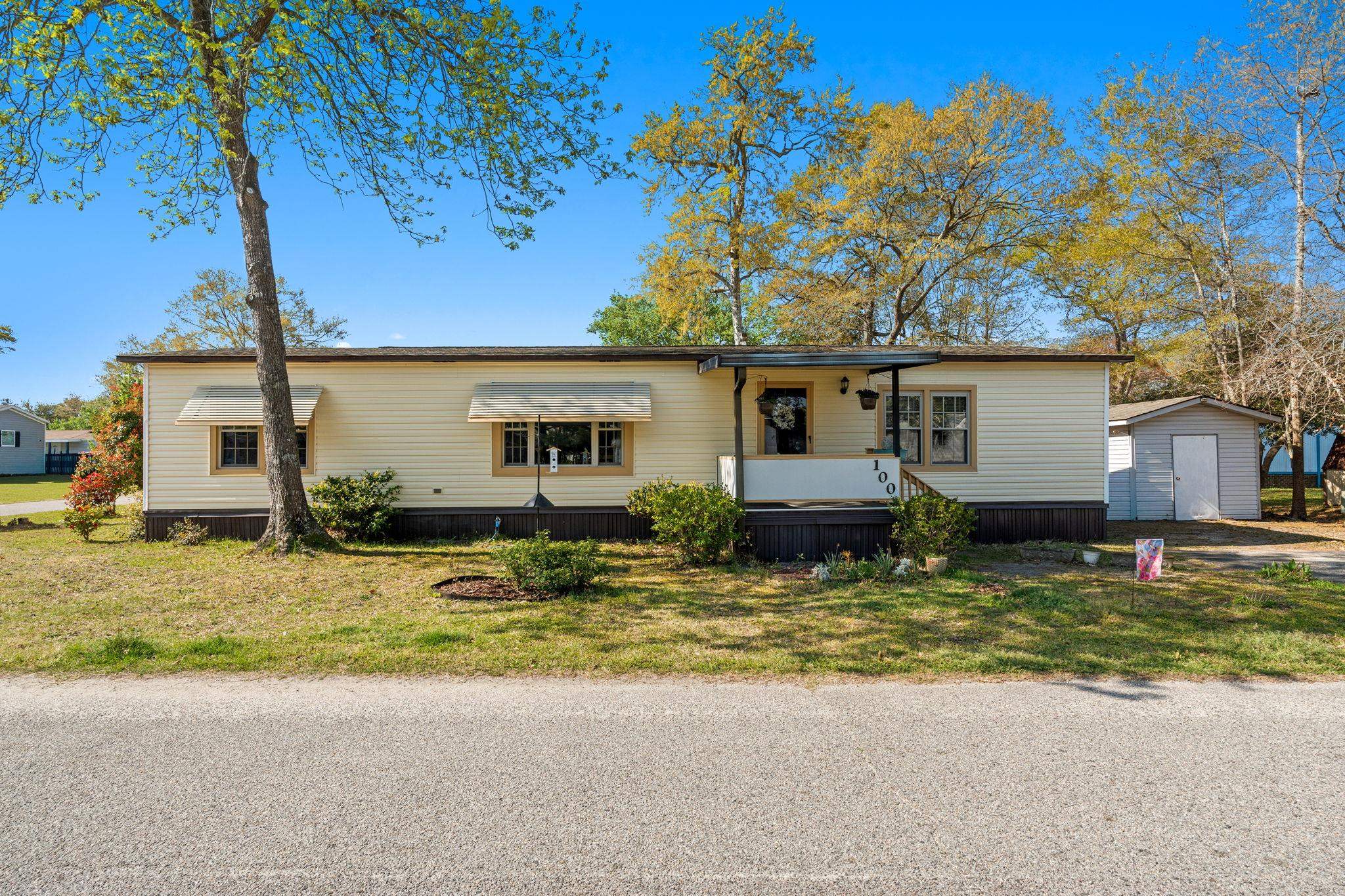 100 Crooked Island Circle