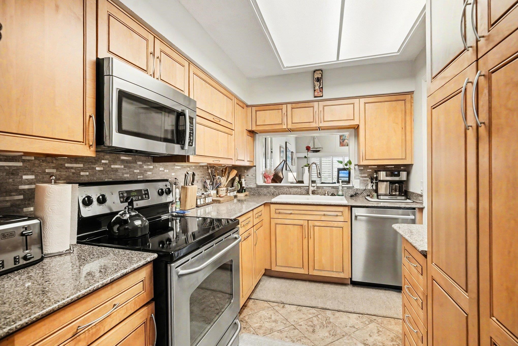 4396 Baldwin Ave. C84