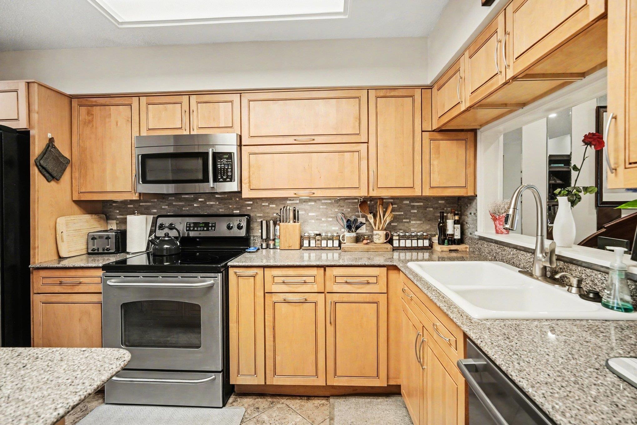 4396 Baldwin Ave. C84