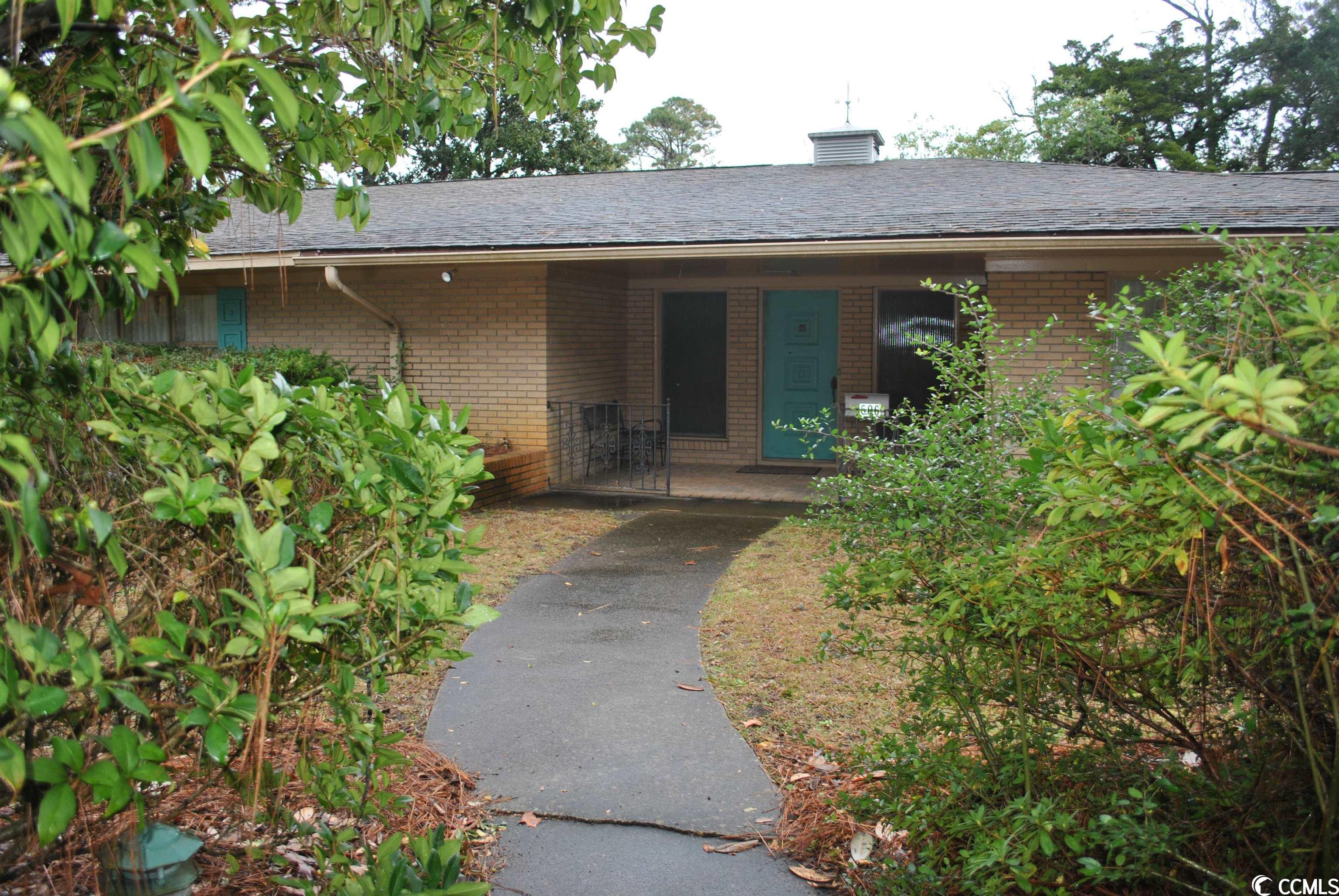 Photo 1 of 7 of 506 Calhoun Rd. house
