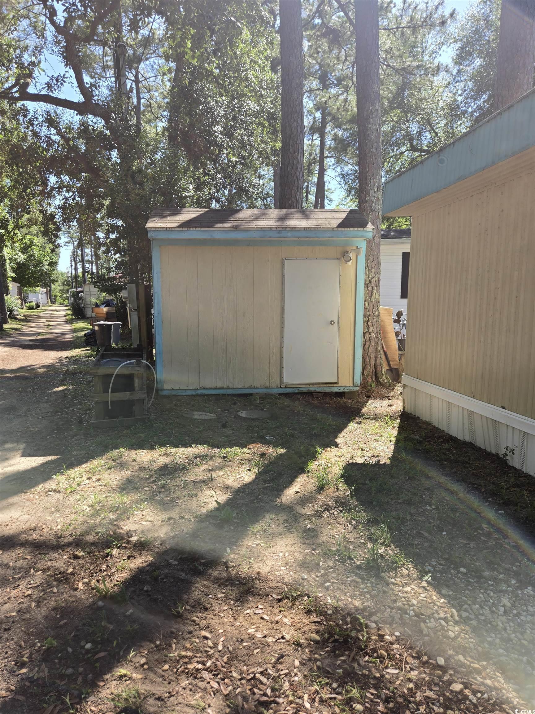 433 E East Bank Dr.