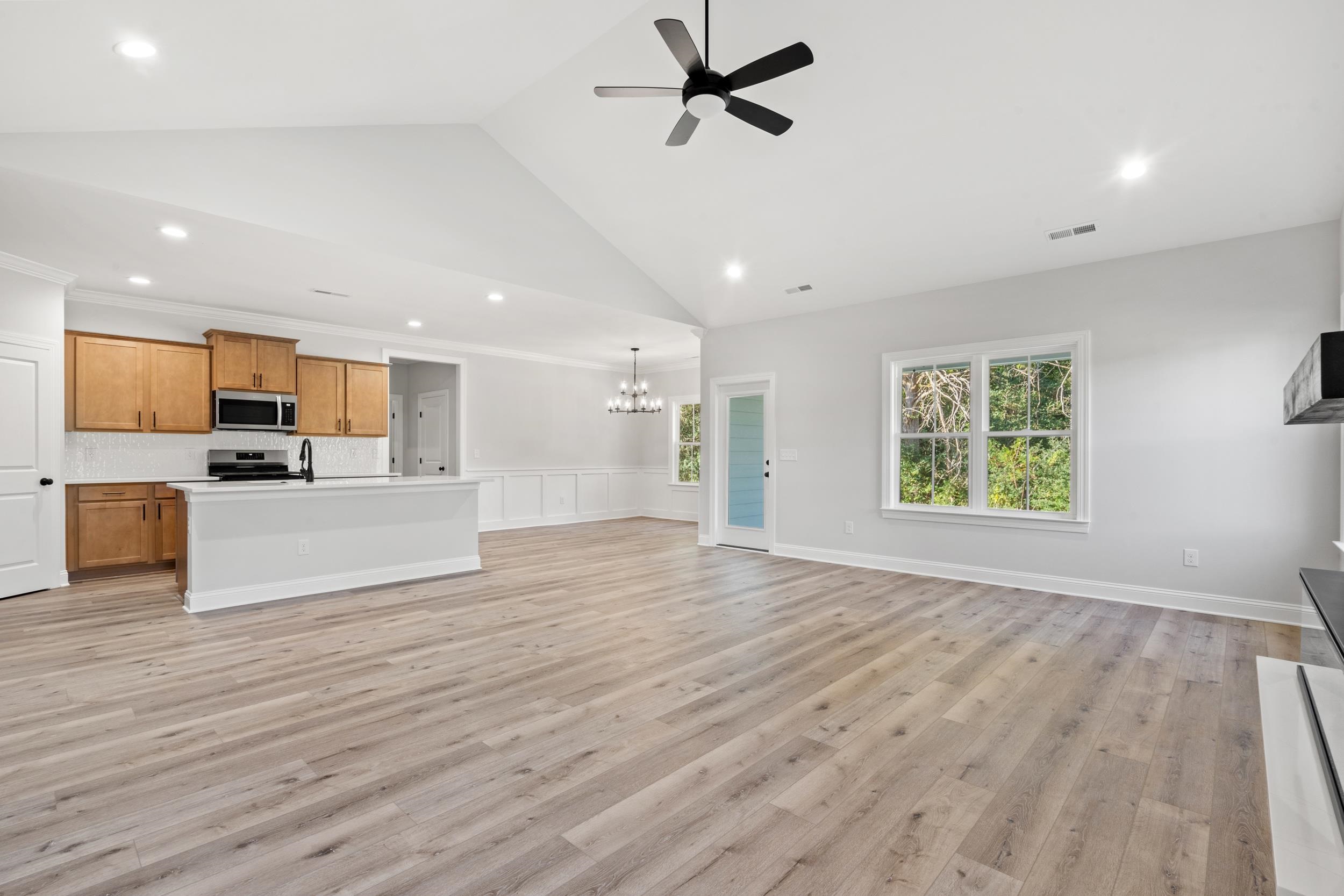 163 Three Oak Ln.