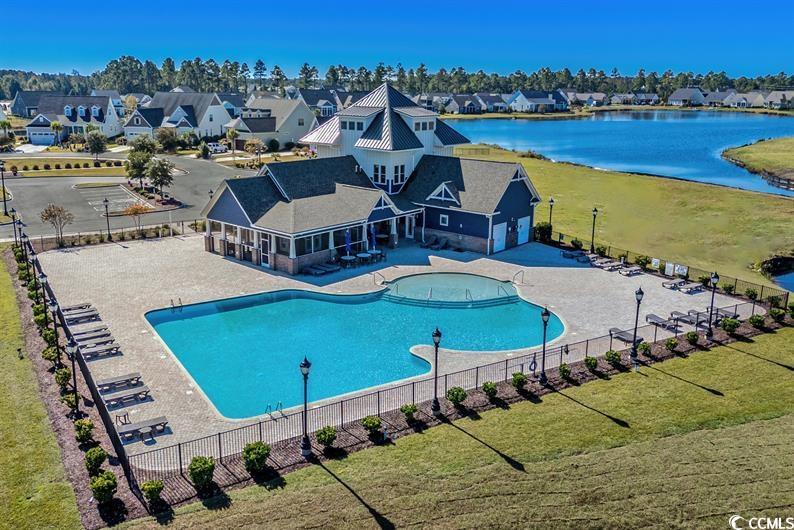 8015 Lotus Dr