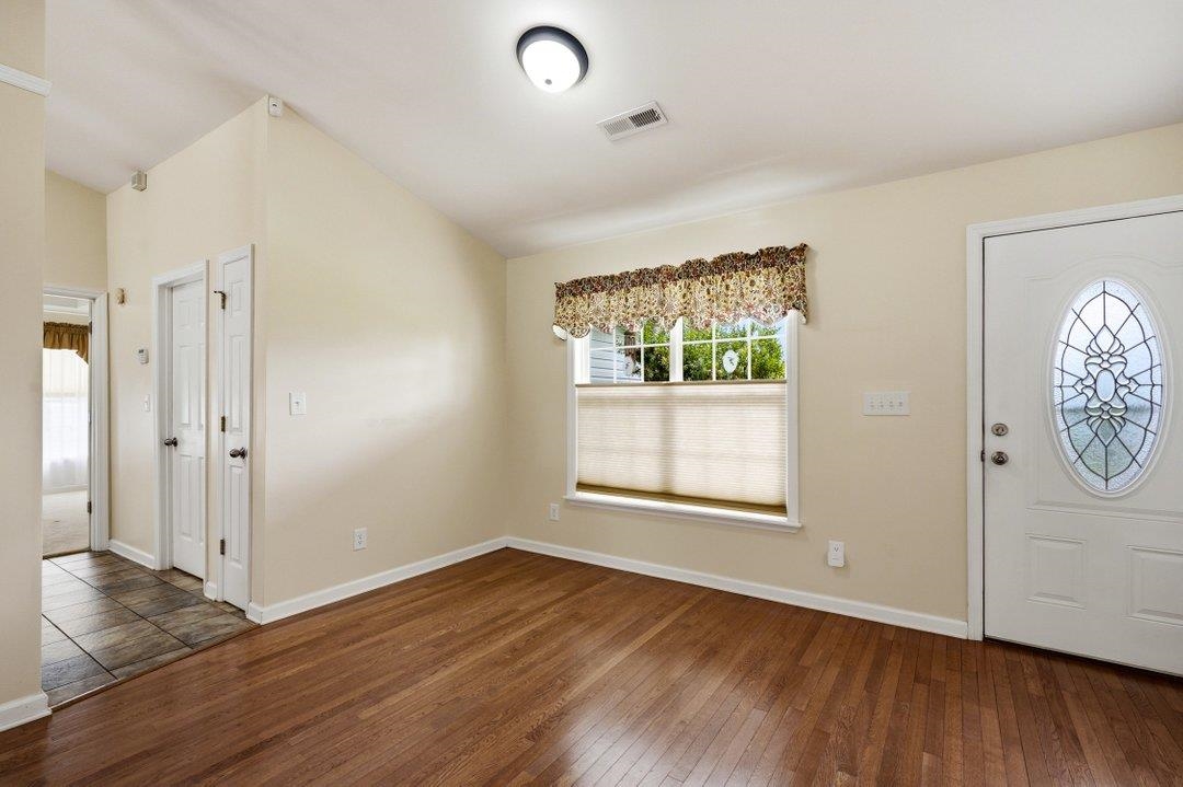 1121 Augustus Dr.