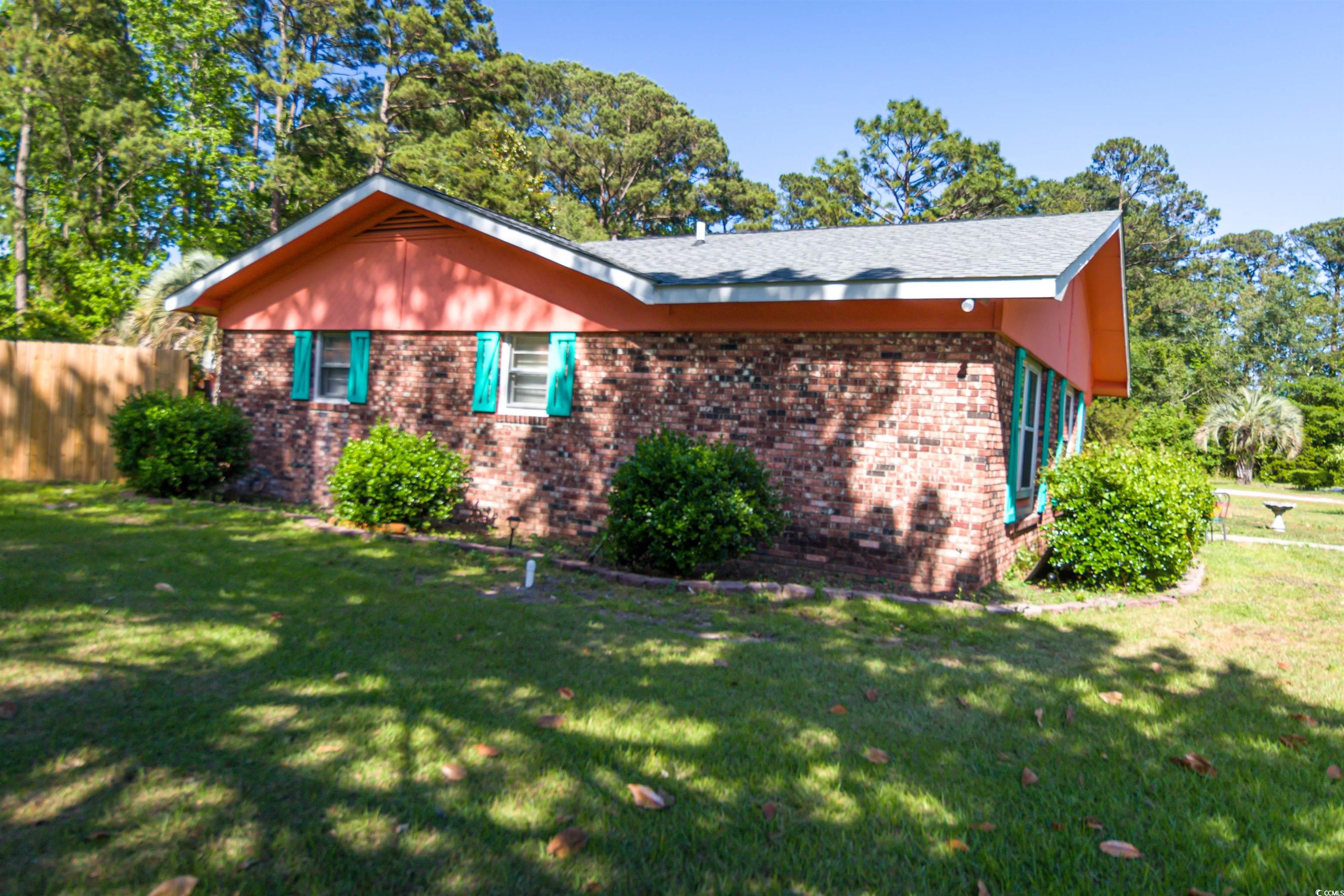 152 Gateway Dr.