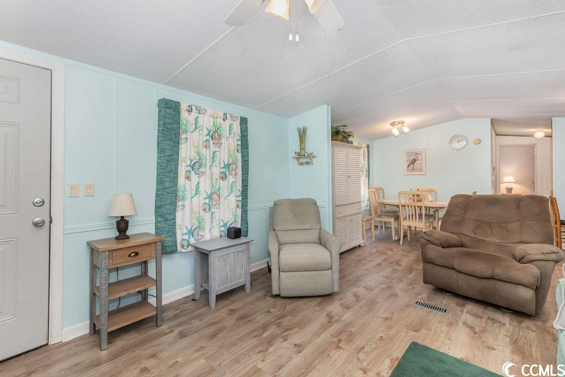 Photo 4 of 26 of 1504 Ember Dr. mobile home