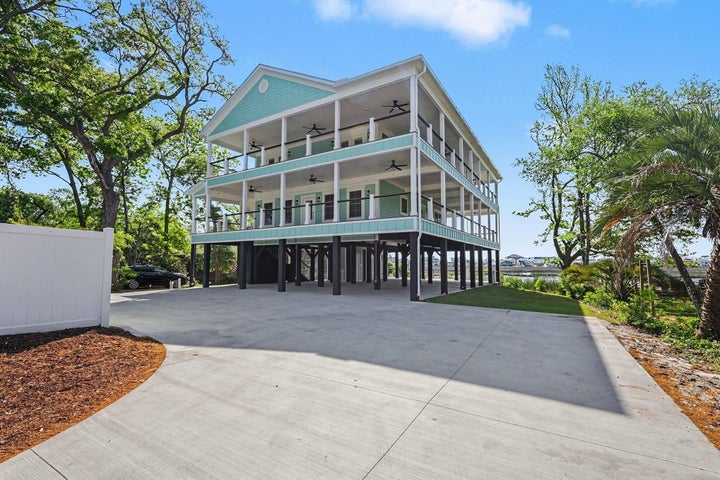 Photo 1 of 54 — 600 Elizabeth Dr., Murrells Inlet, SC 29576