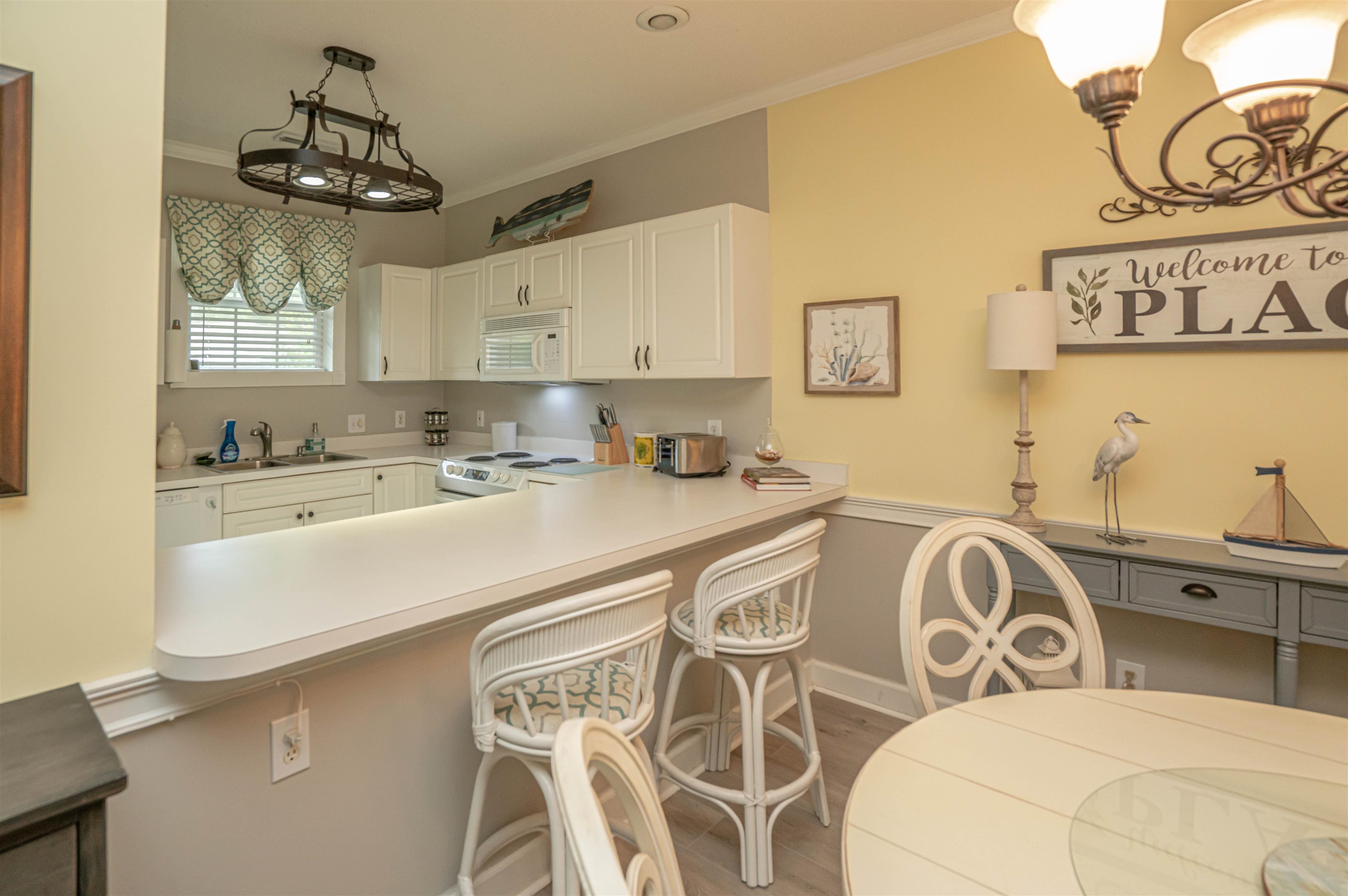 4241 Hibiscus Dr. Unit 102