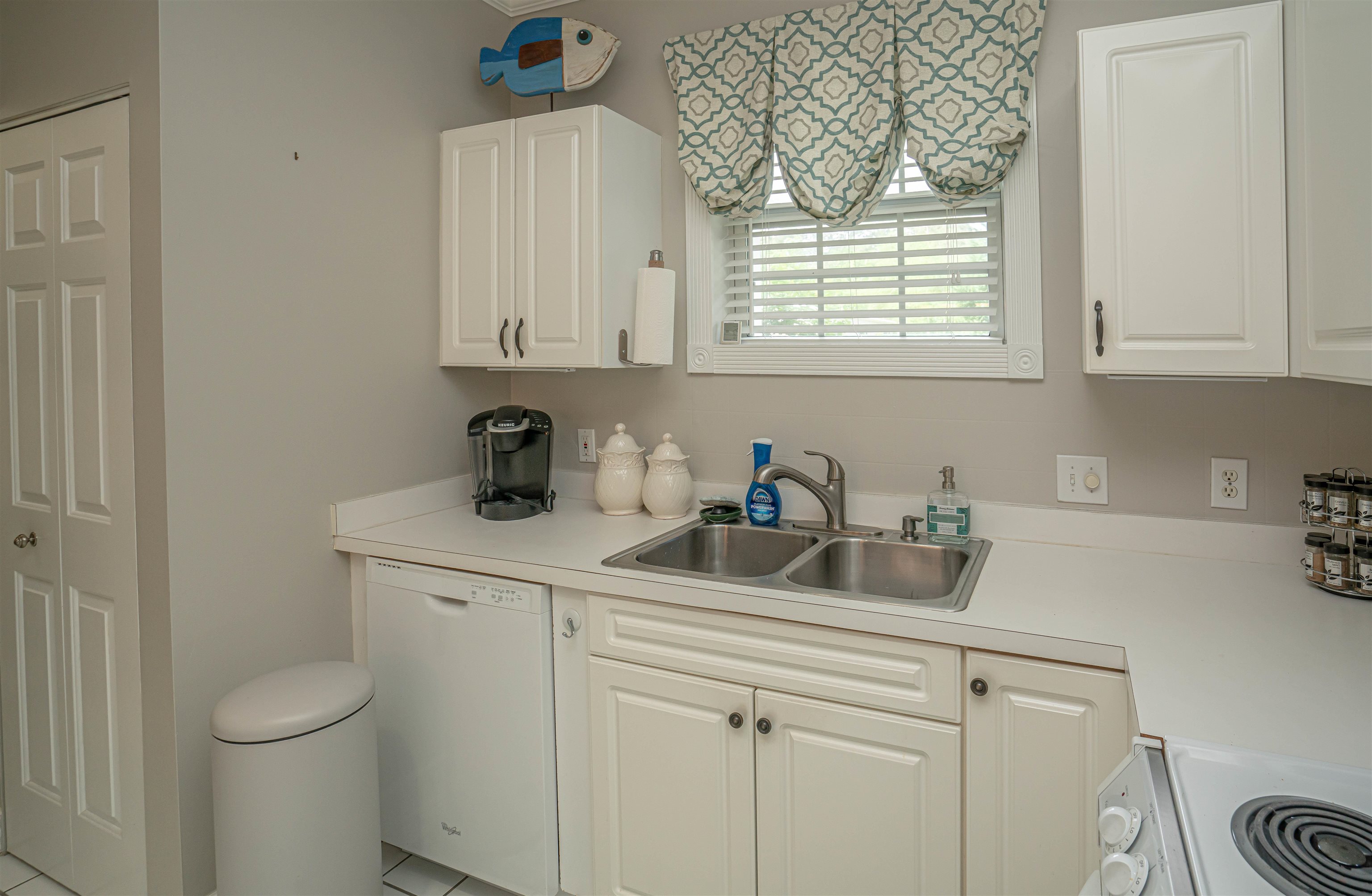 4241 Hibiscus Dr. Unit 102