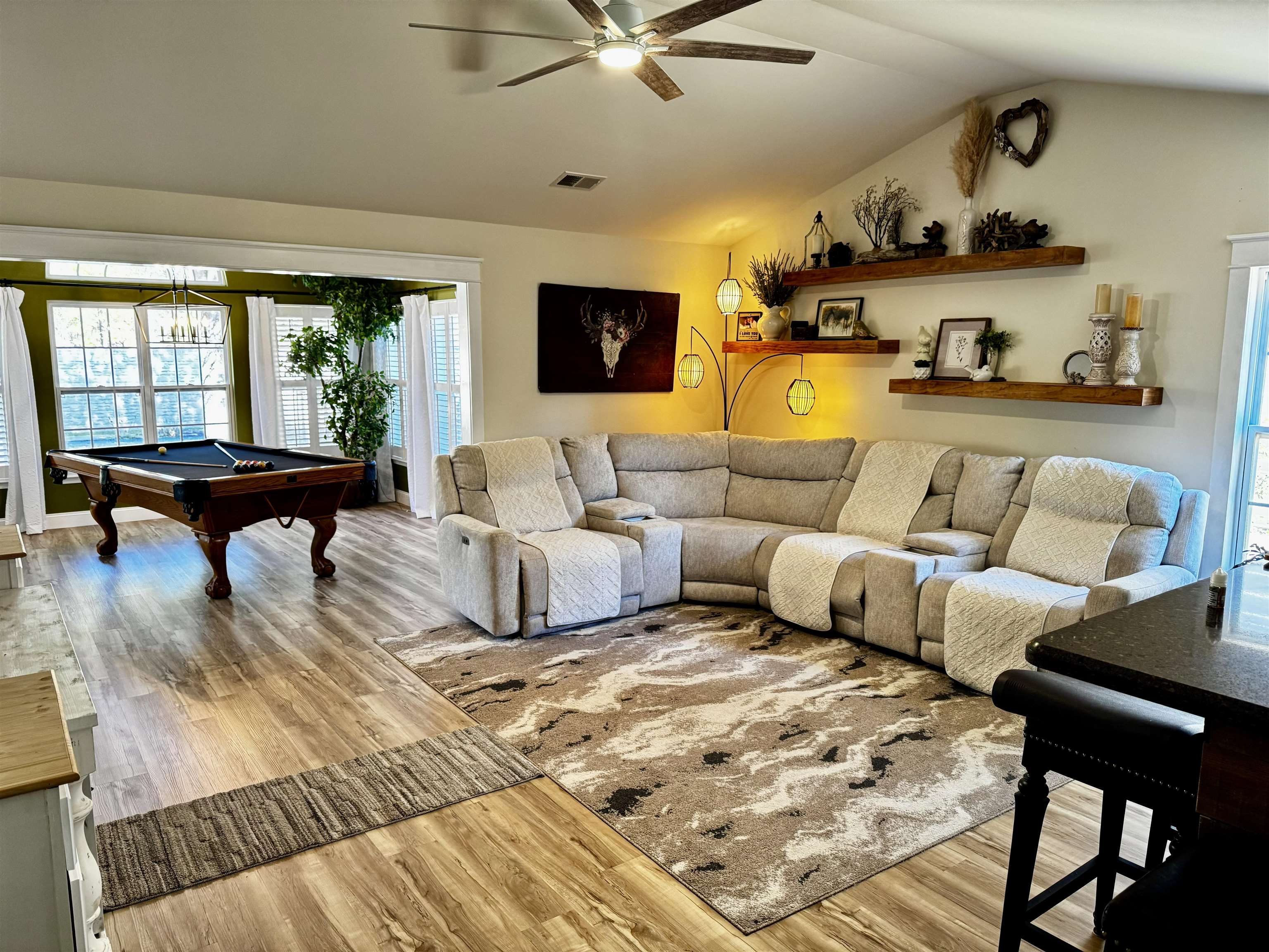 4918 Weatherwood Dr.