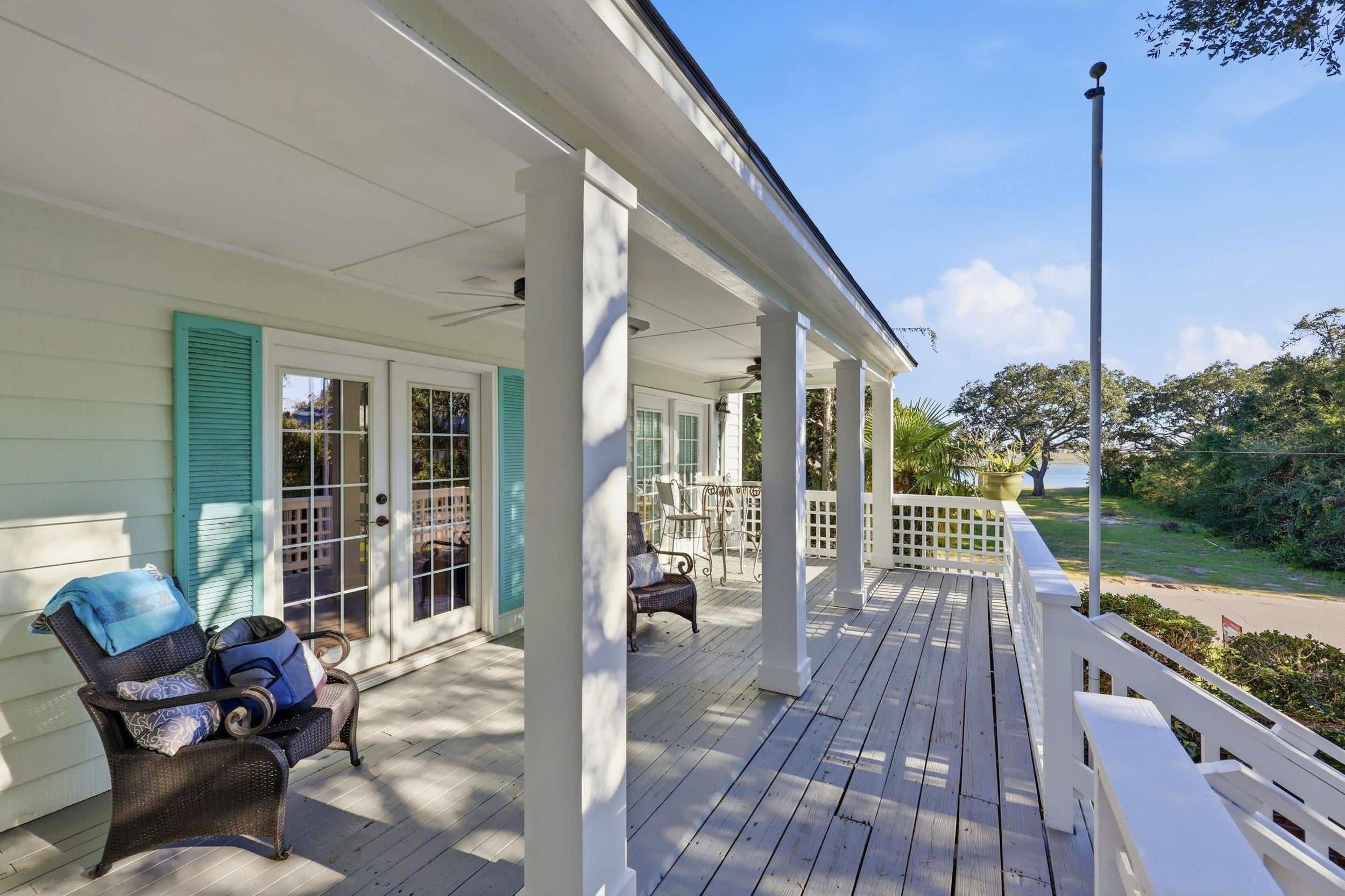 615 North Creekside Dr.