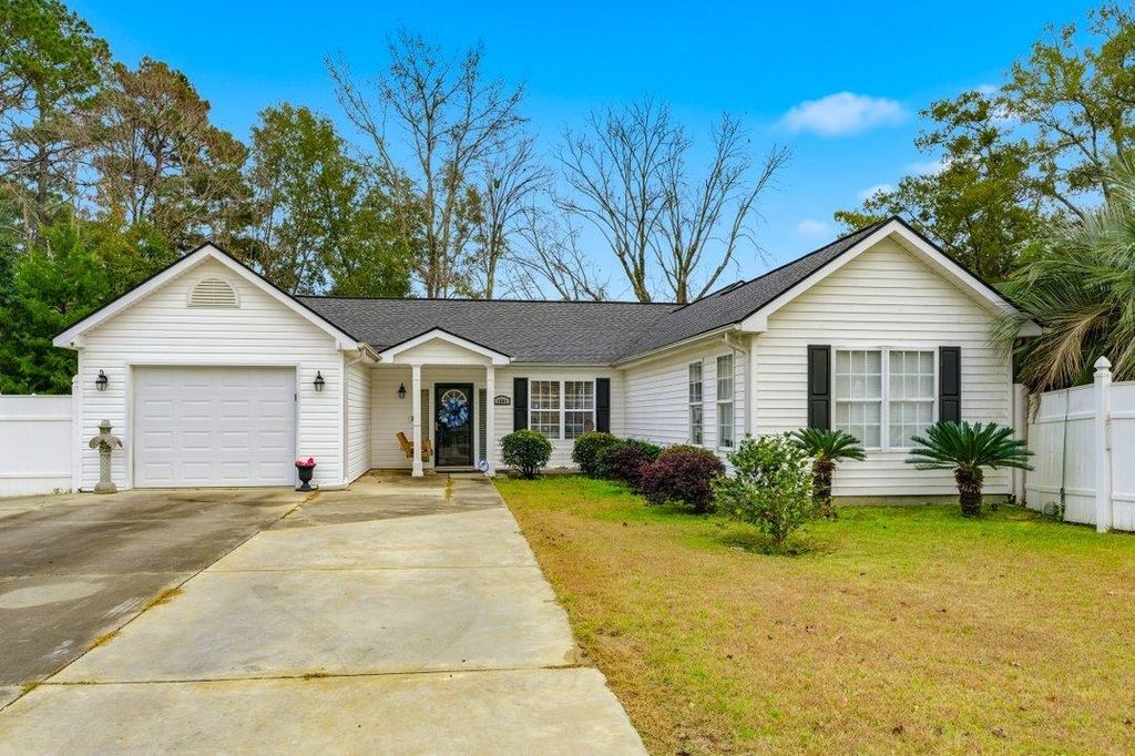 Photo of 1001 Mimosa Ct, Conway, SC 29527 (MLS # 2611470)