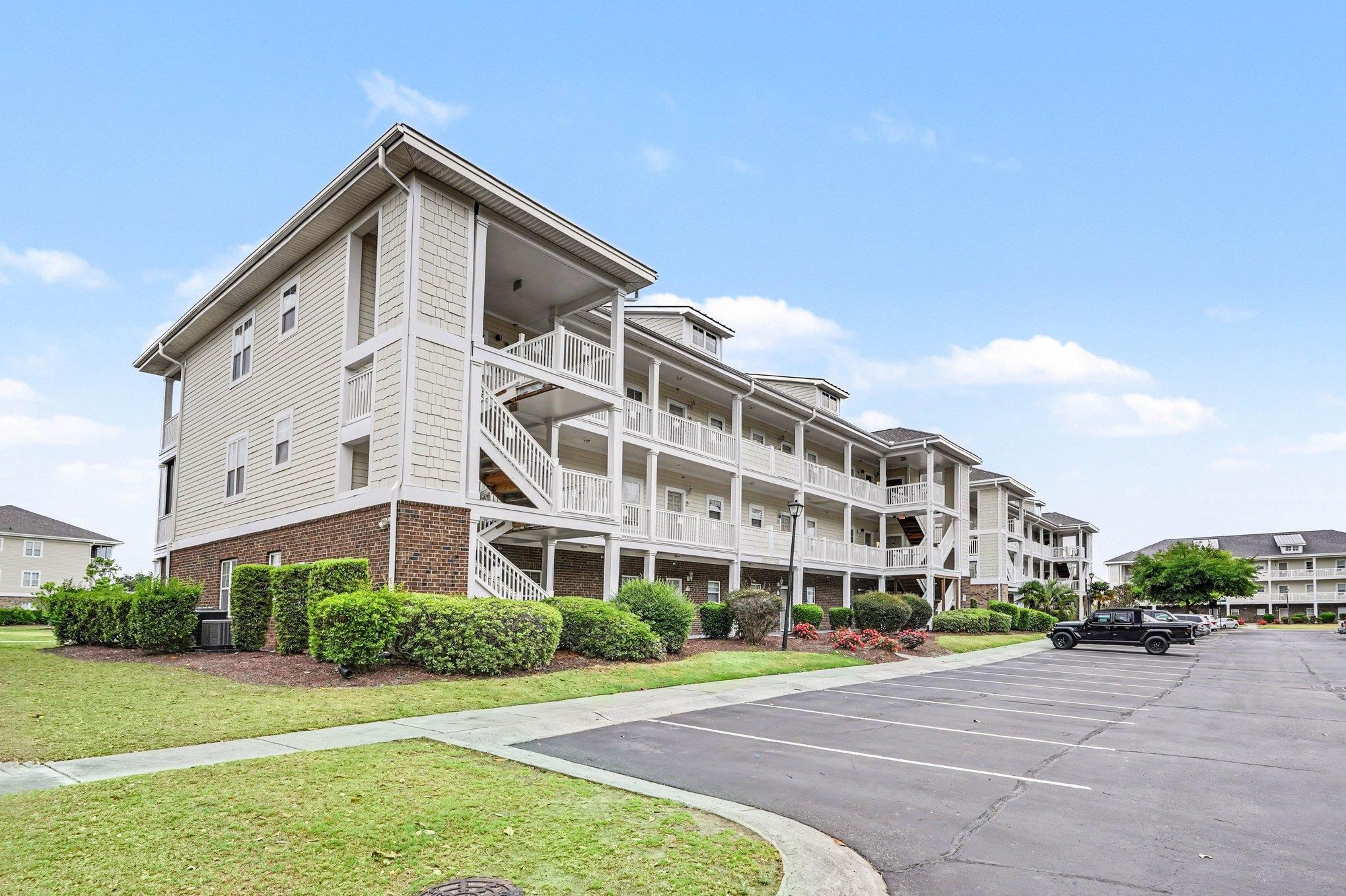604 Heathrow Dr. 1097