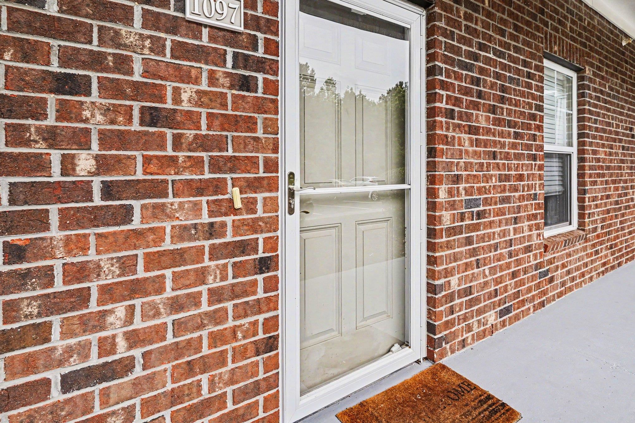 604 Heathrow Dr. 1097