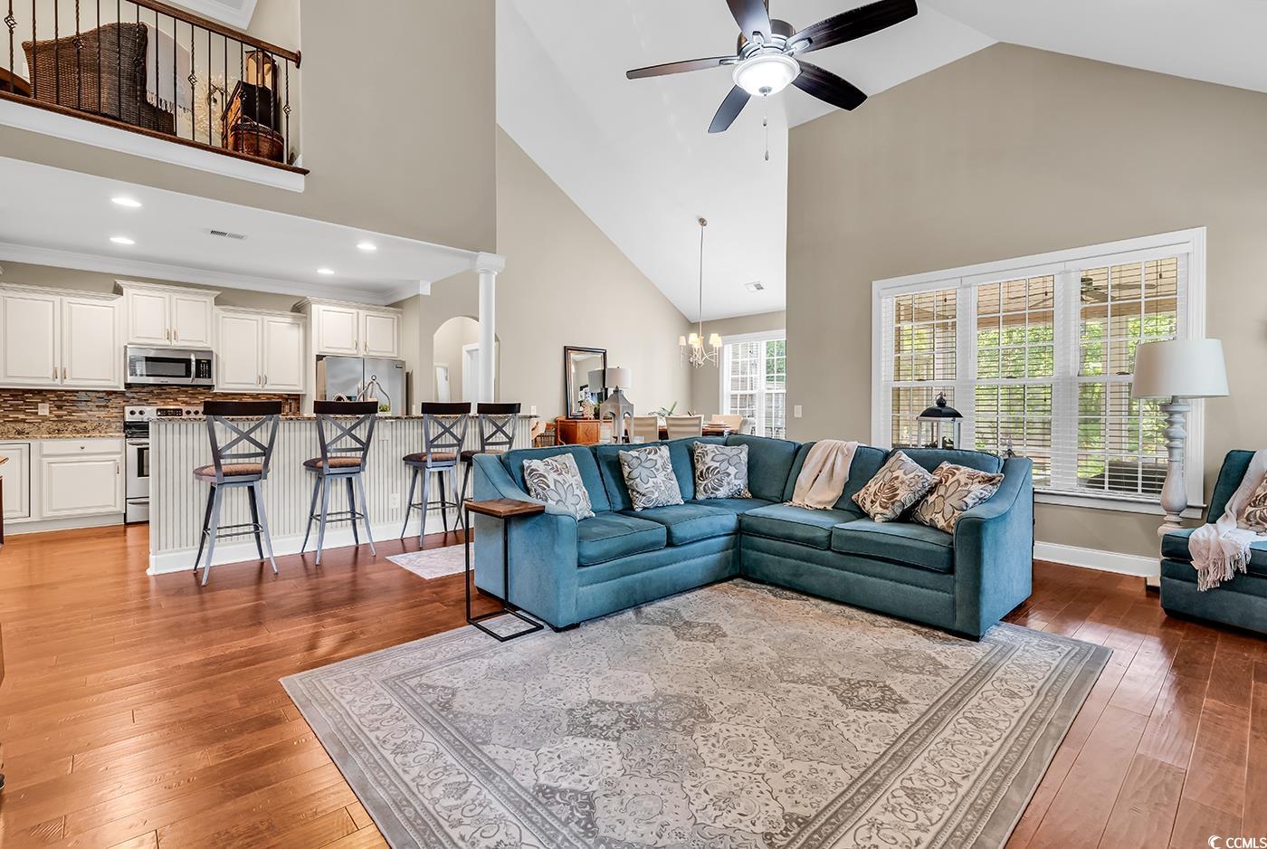 904 Moultrie Circle