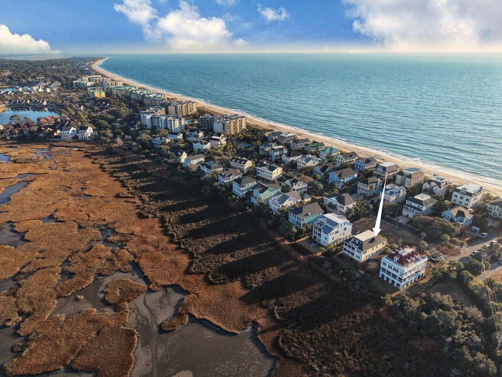 Photo of 118 Sea Oats Circle, Pawleys Island, SC 29585 (MLS # 2601028)