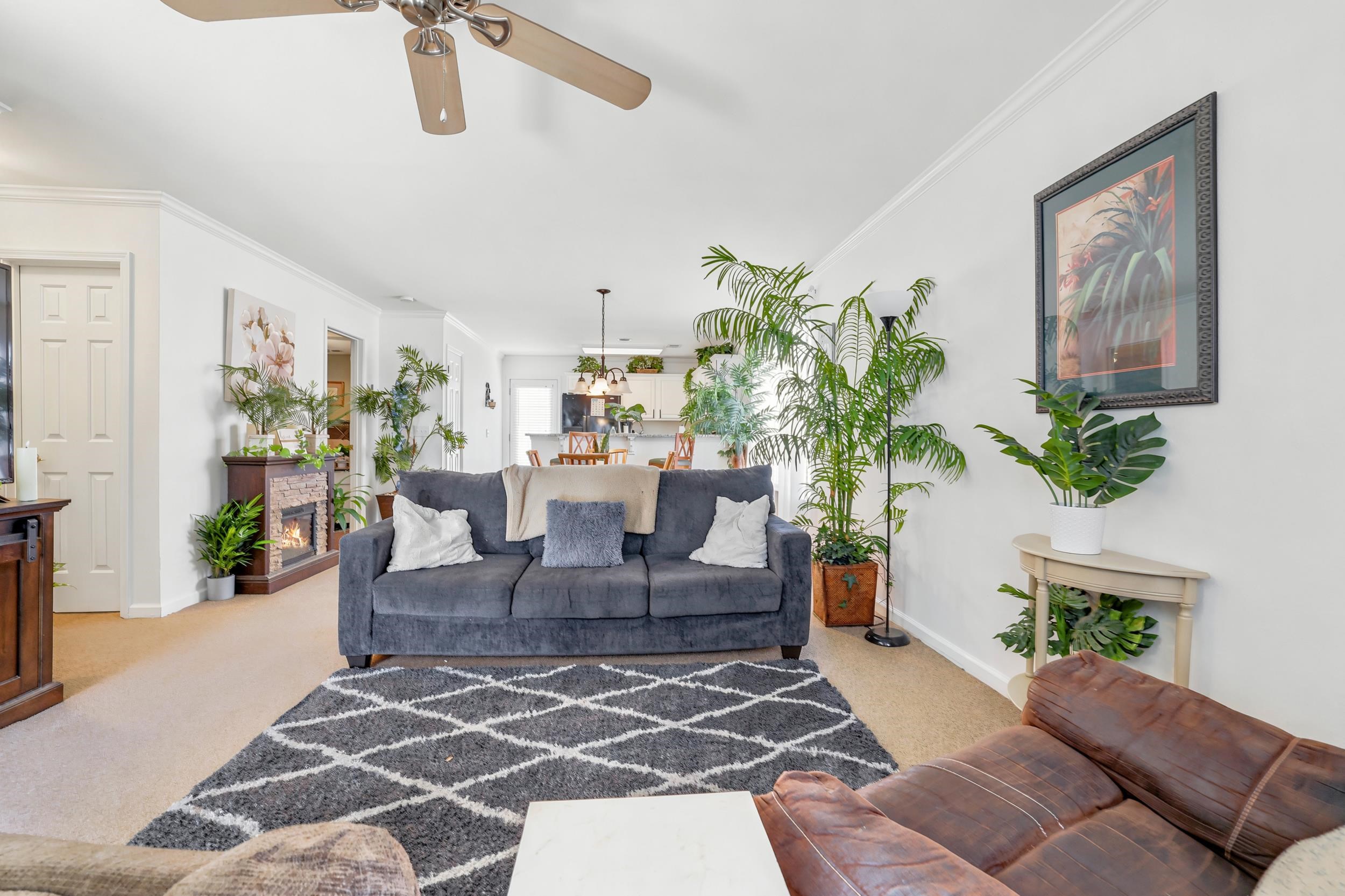 395 Thistle Ln.
