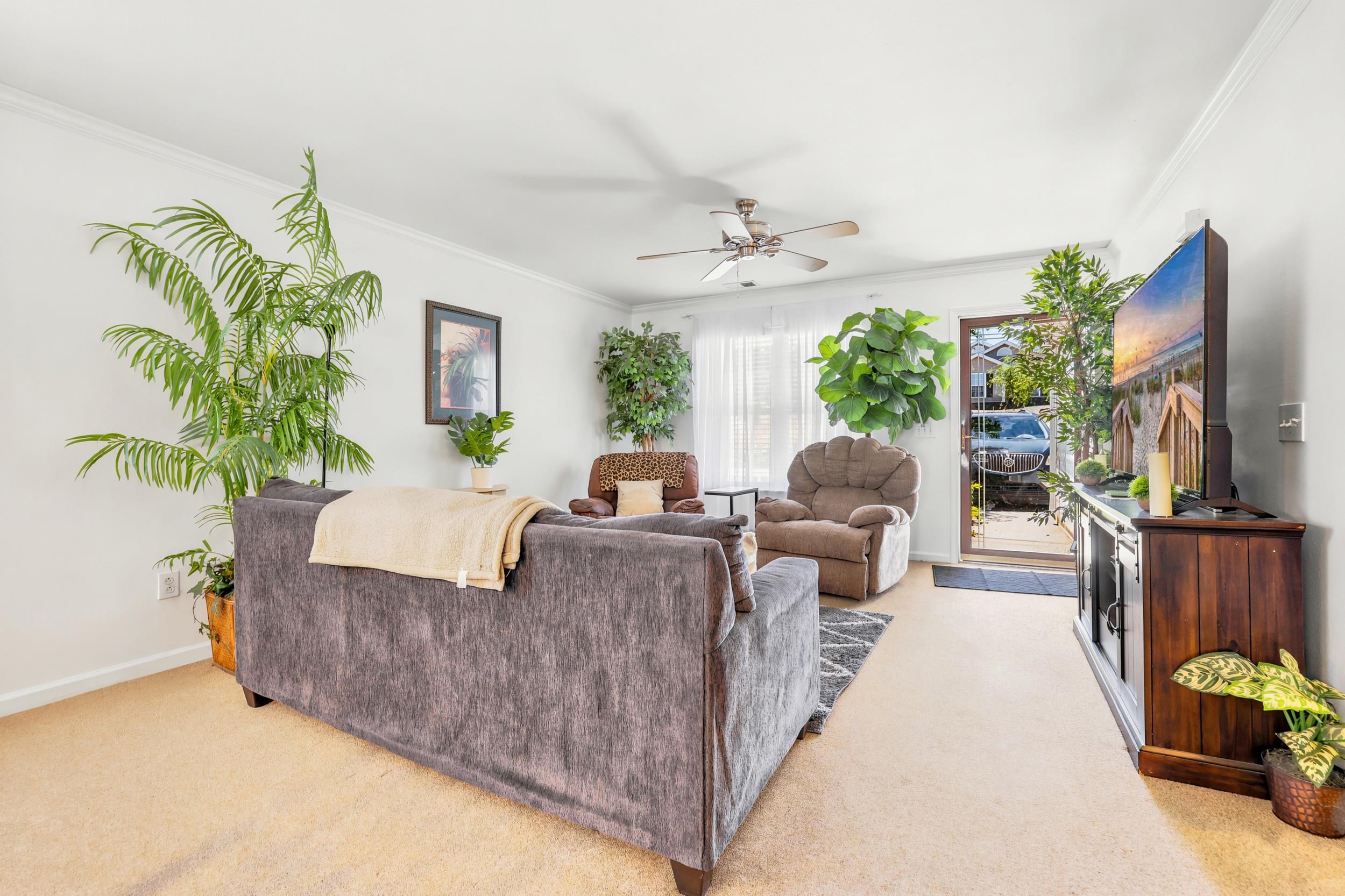 395 Thistle Ln.