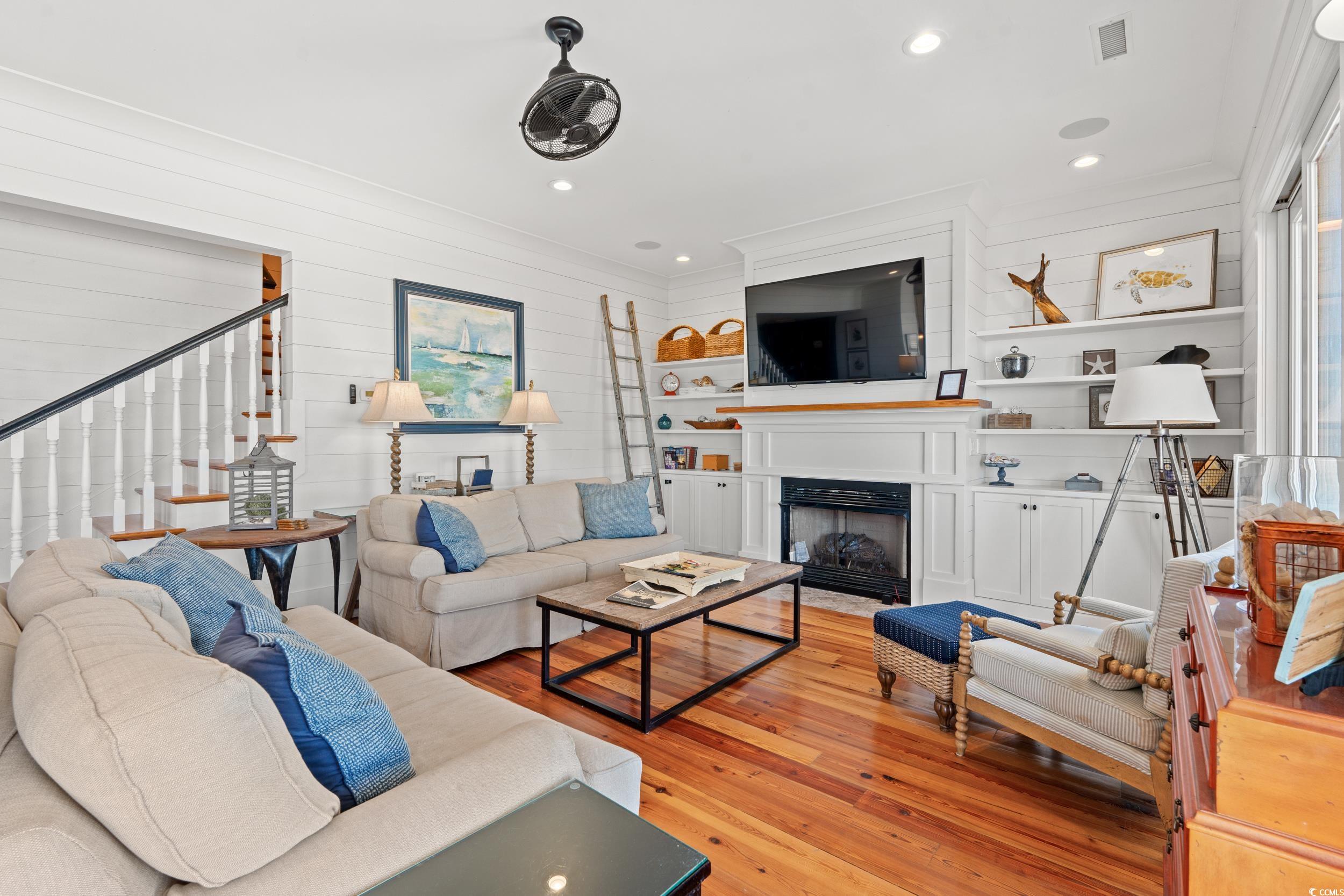 1187 Norris Dr.