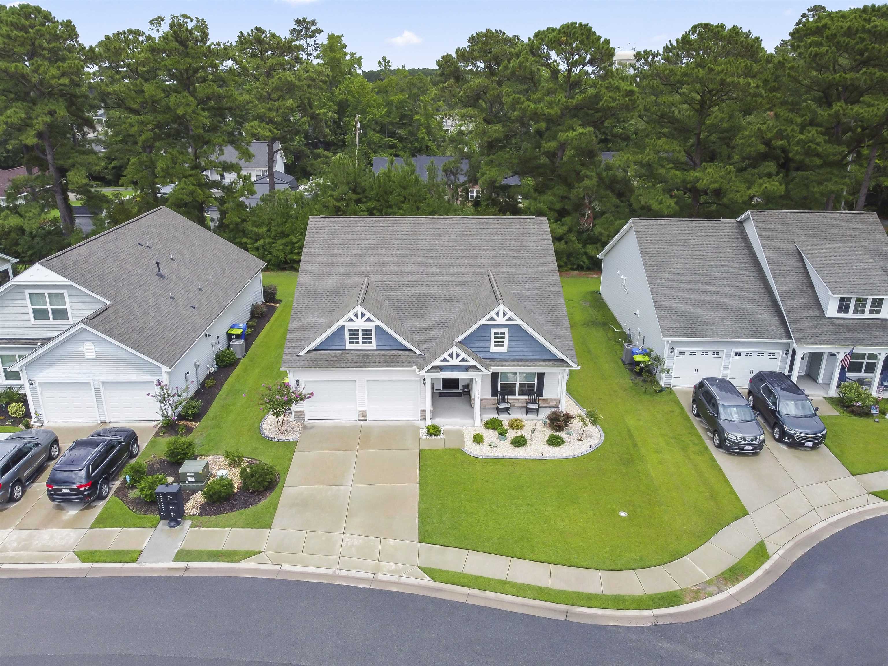 3083 Viceroy Loop