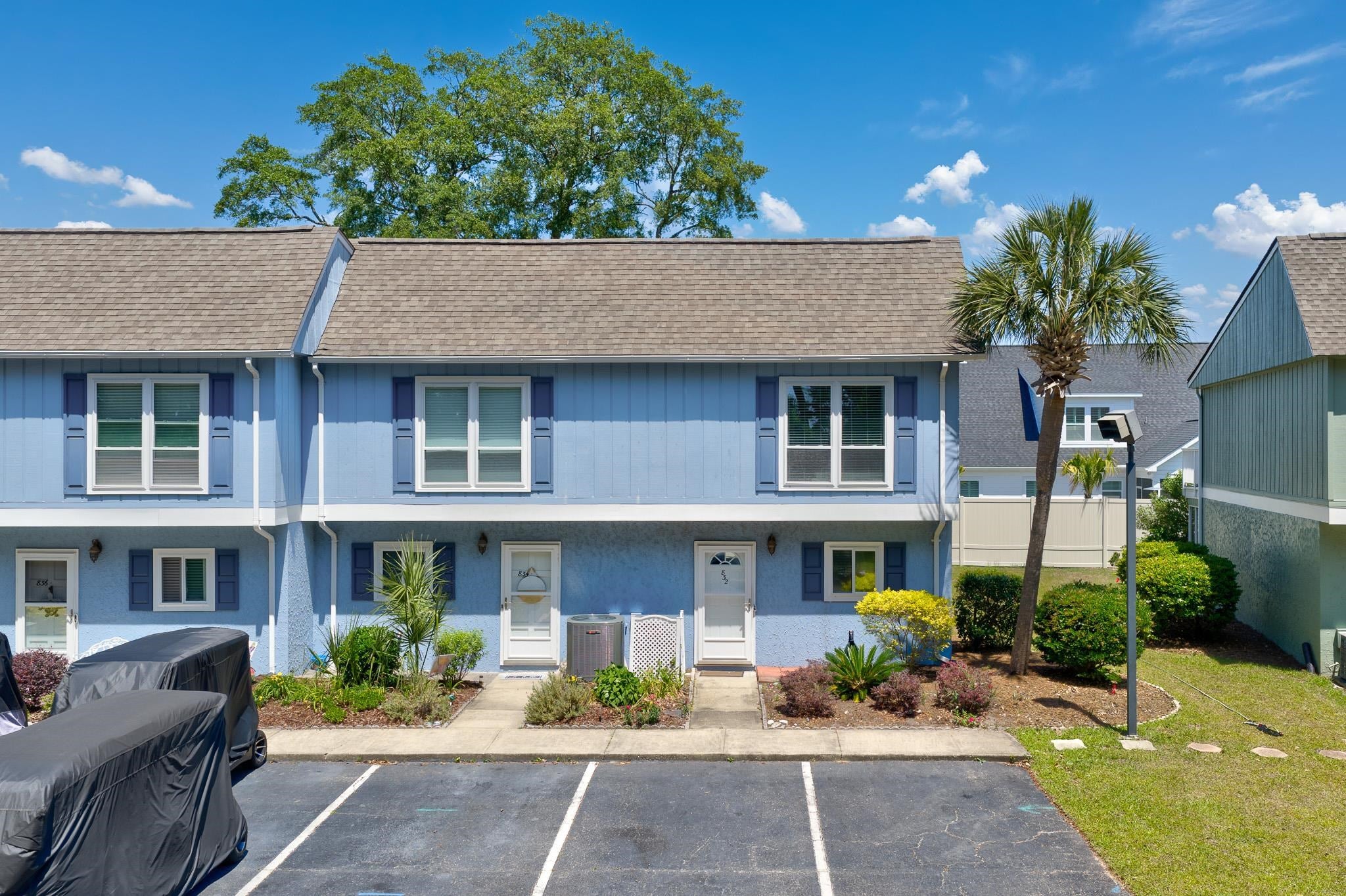 832 Villa Dr. 832