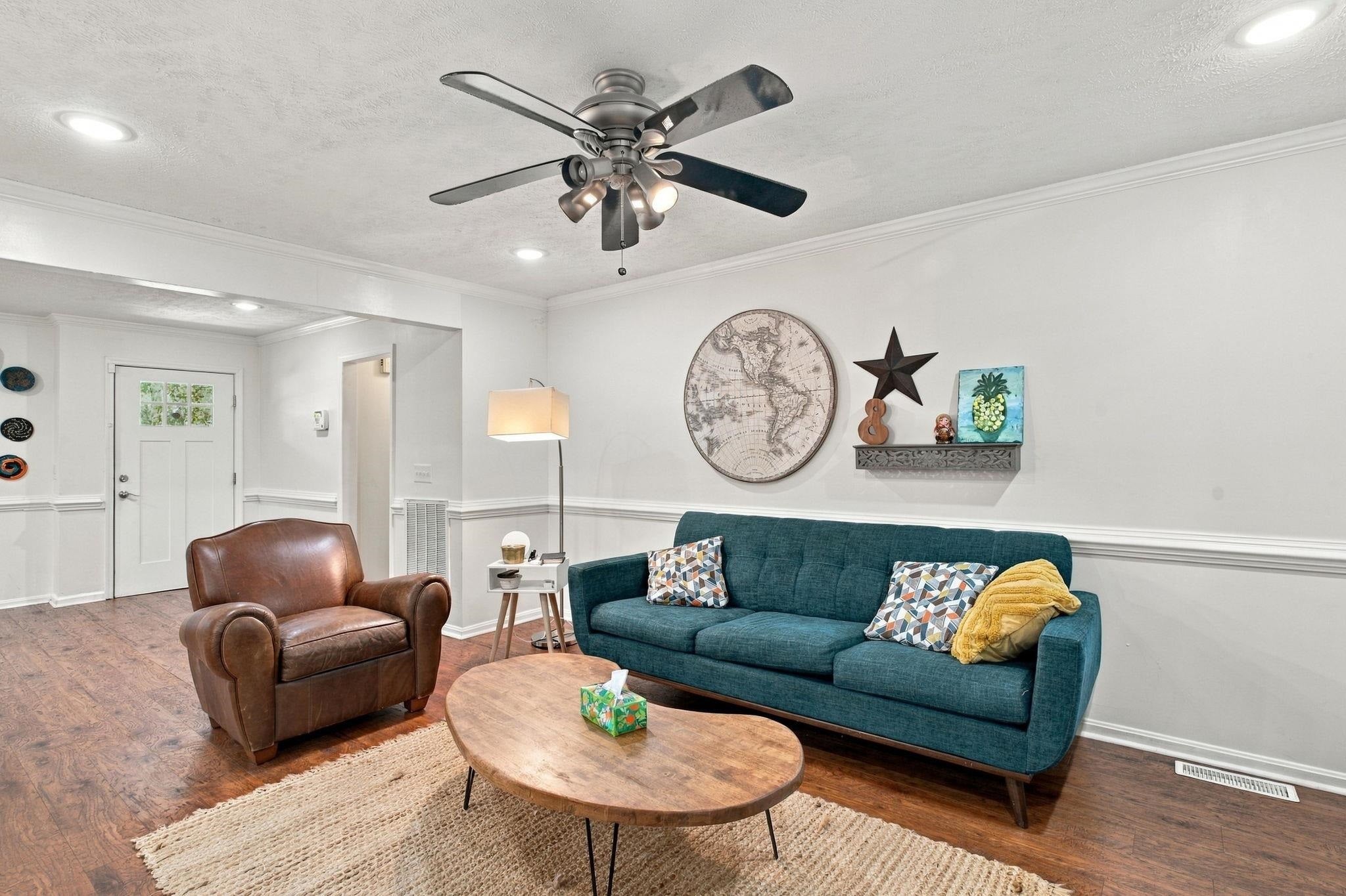 7604 Briarwood Dr.