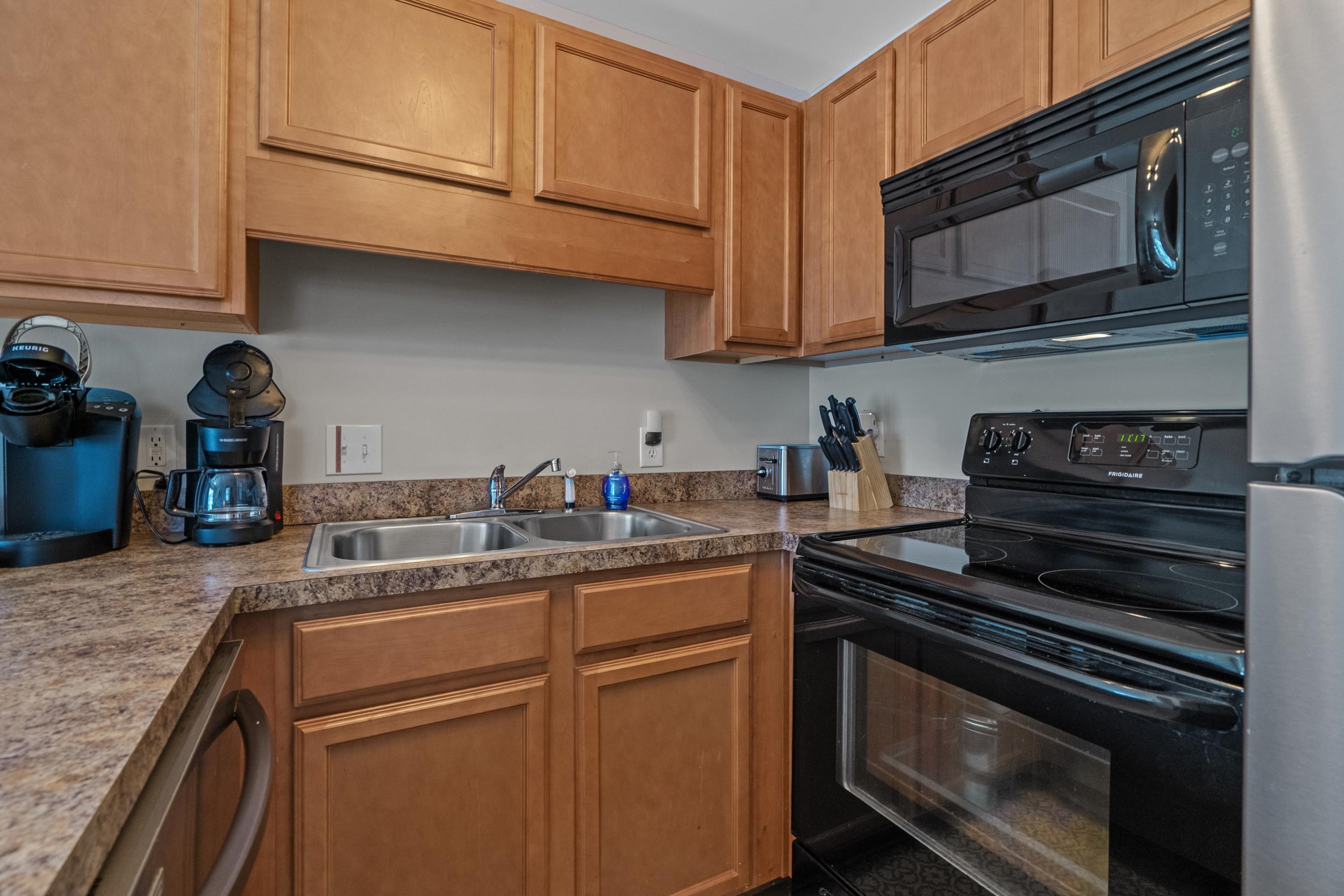 615 N Waccamaw Dr. 105C