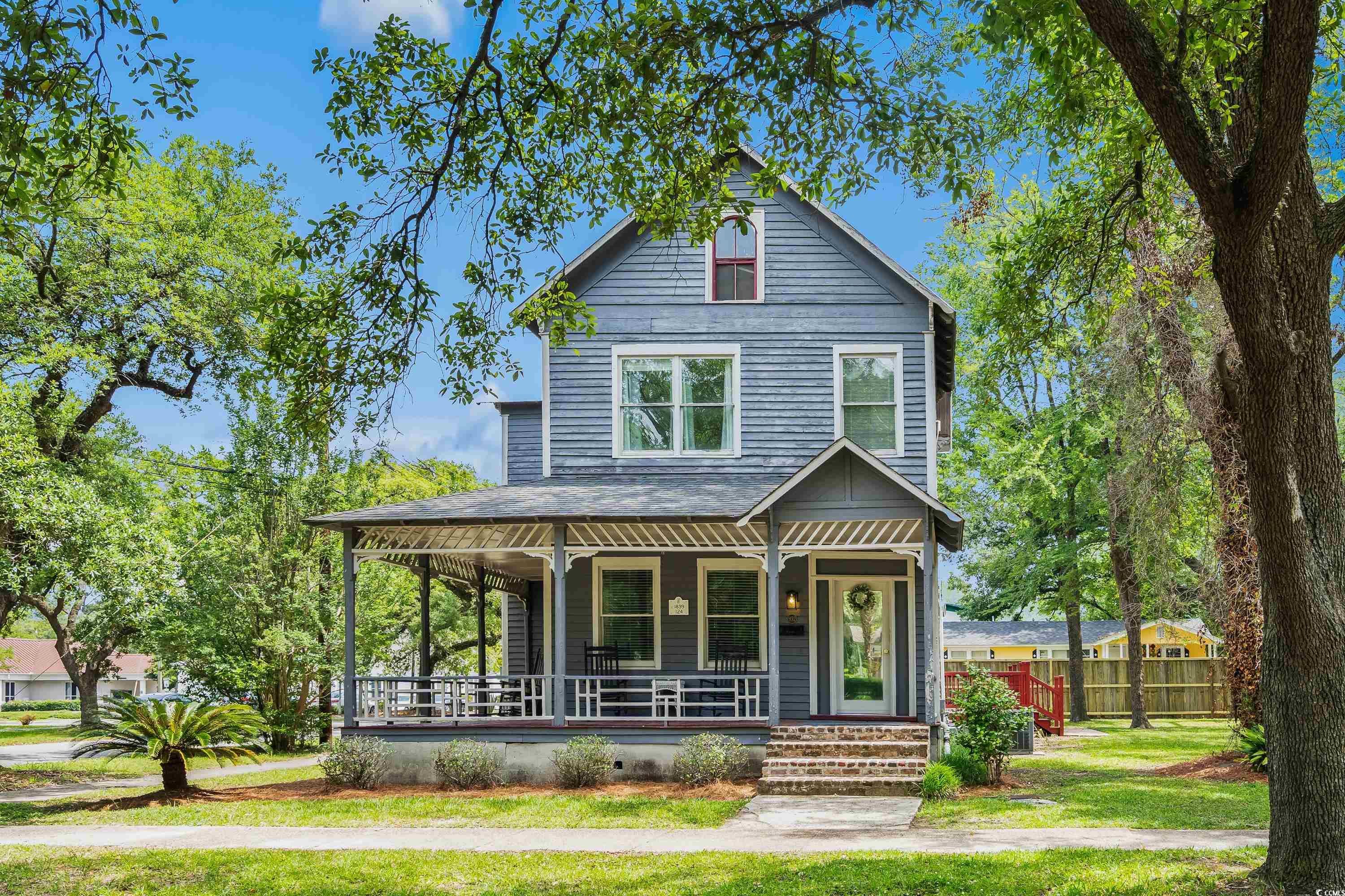 932 Duke St.