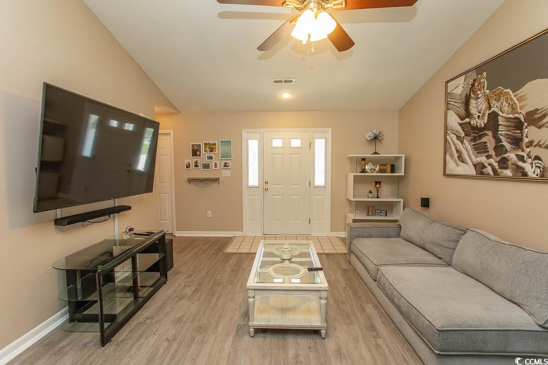 3879 Mallard Way