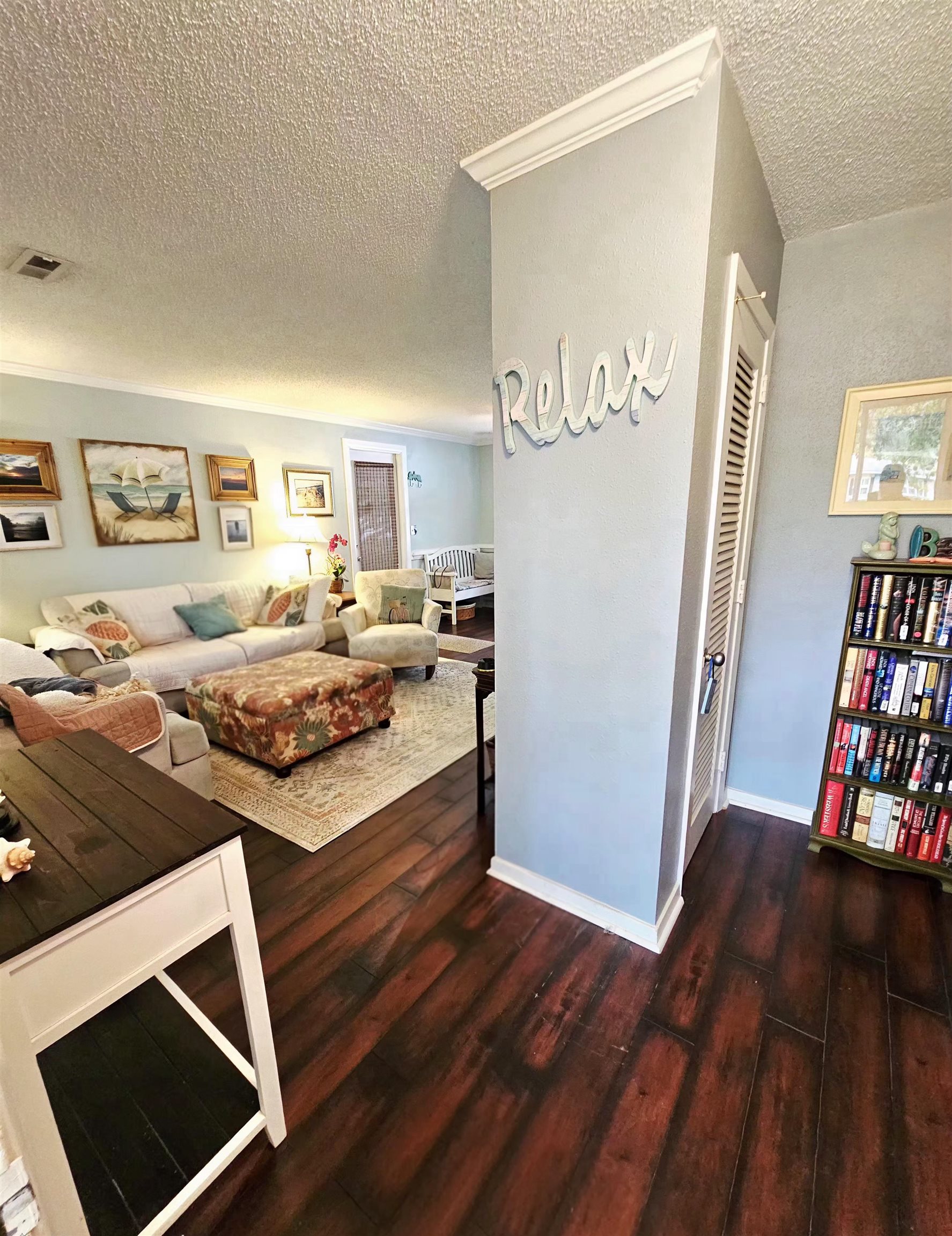 651 Redwood Ave. 651