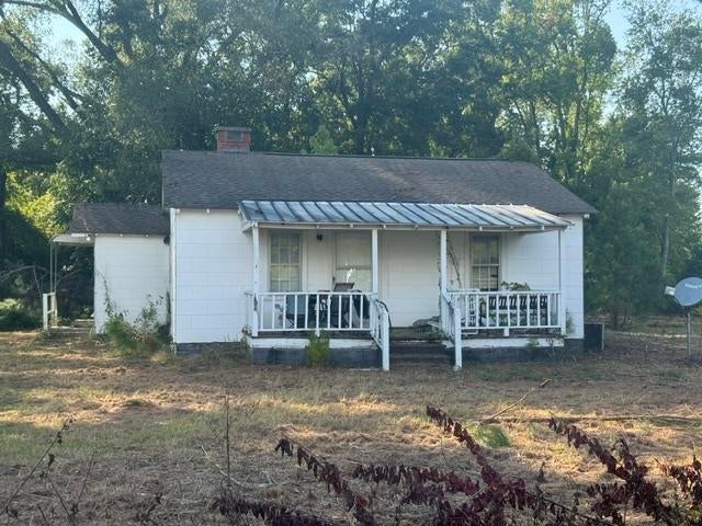 311 Hattie Ln